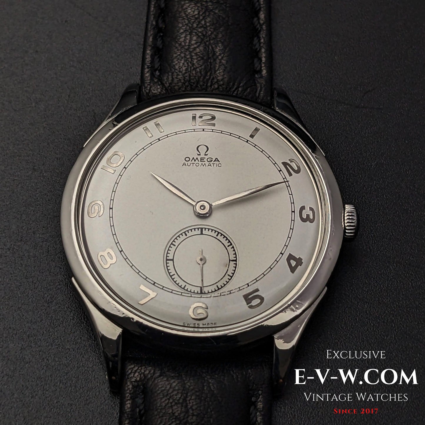 79 Years Old Vintage WWII Omega Automatic Bumper / Ref 2374-3 / Rare caliber 30.10 R.A PC mechnizm designed by Cherles Perregaux / Vintage 1944