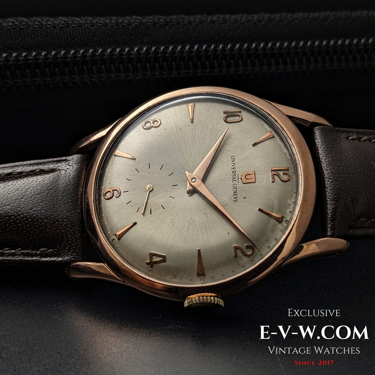 80 Years Old Vintage Universal GENEVE WWII JUMBO 38MM / Pink Gold Platted / Cal.1200 / Vintage 1945