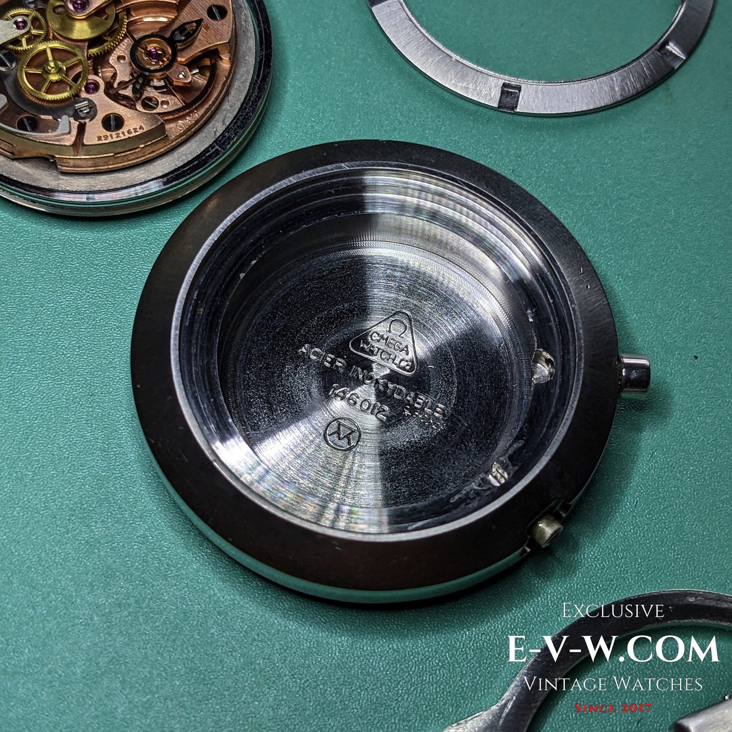 56 Years Old Vintage Omega CHRONOSTOP UFO / Ref. 146012 / Cal. 920 / Vintage 1969