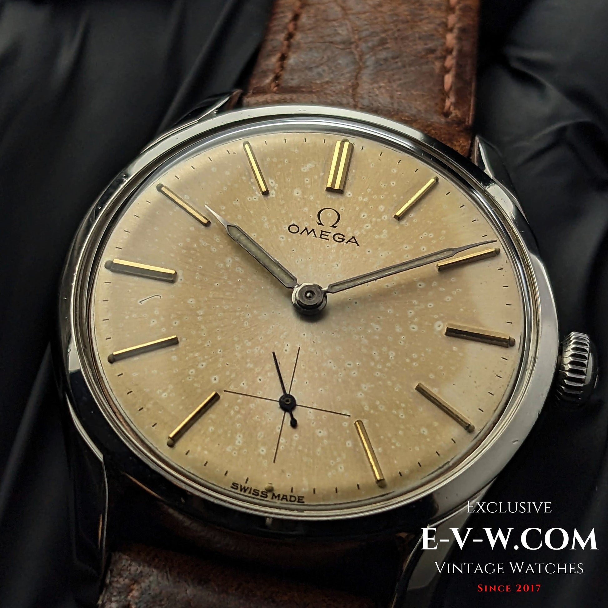 73 Years Old Vintage Omega with beautiful patina Ref. 2639-1 / Cal. 265 (30T2) / Vintage 1950
