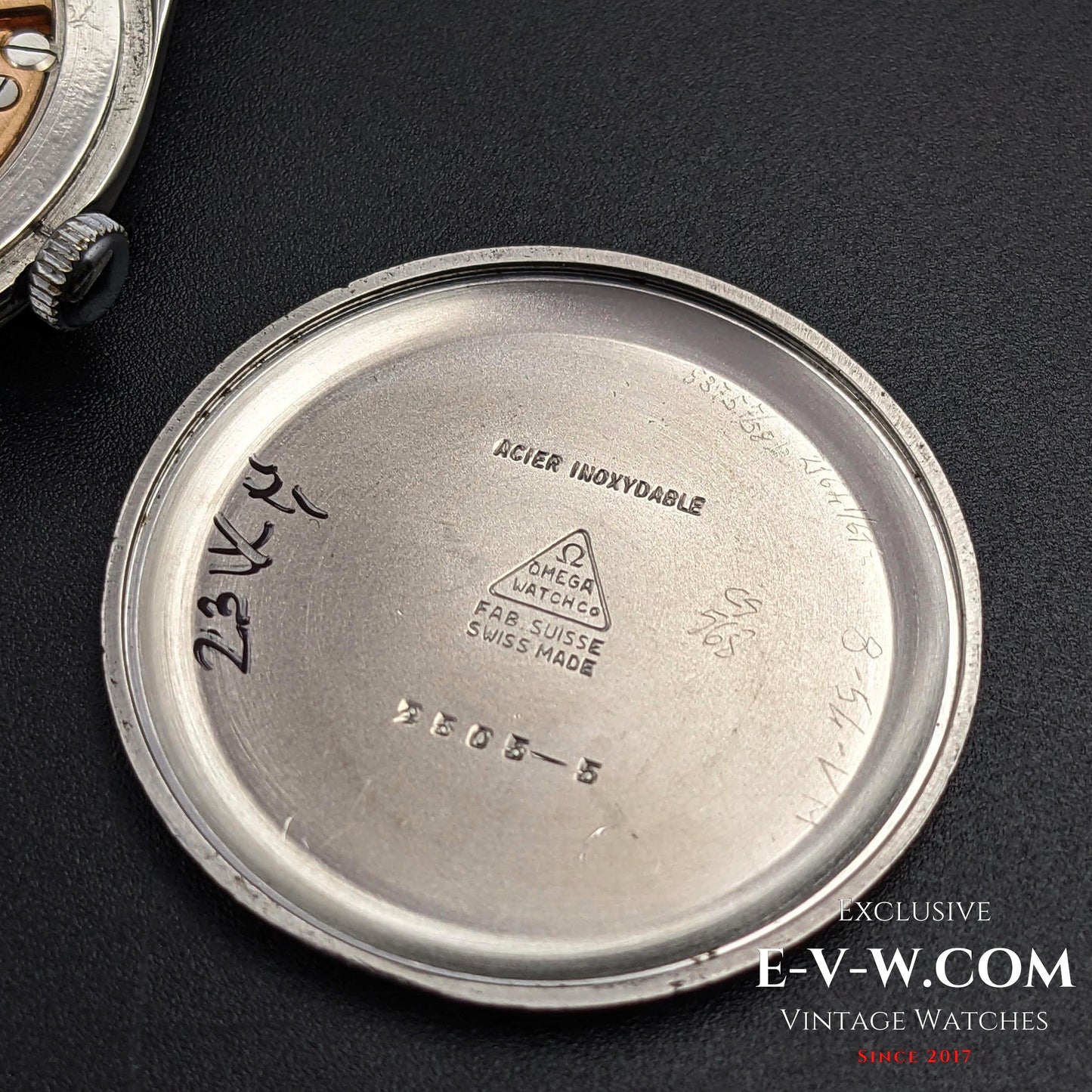 76 Years Old Vintage Omega Jumbo 38mm  Ref. 2505-5 / Cal.265 (30T2 1947Family) / Vintage