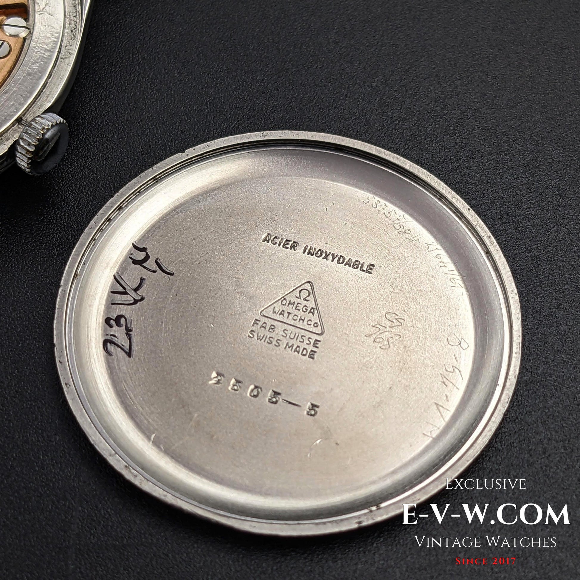 76 Years Old Vintage Omega Jumbo 38mm  Ref. 2505-5 / Cal.265 (30T2 1947Family) / Vintage