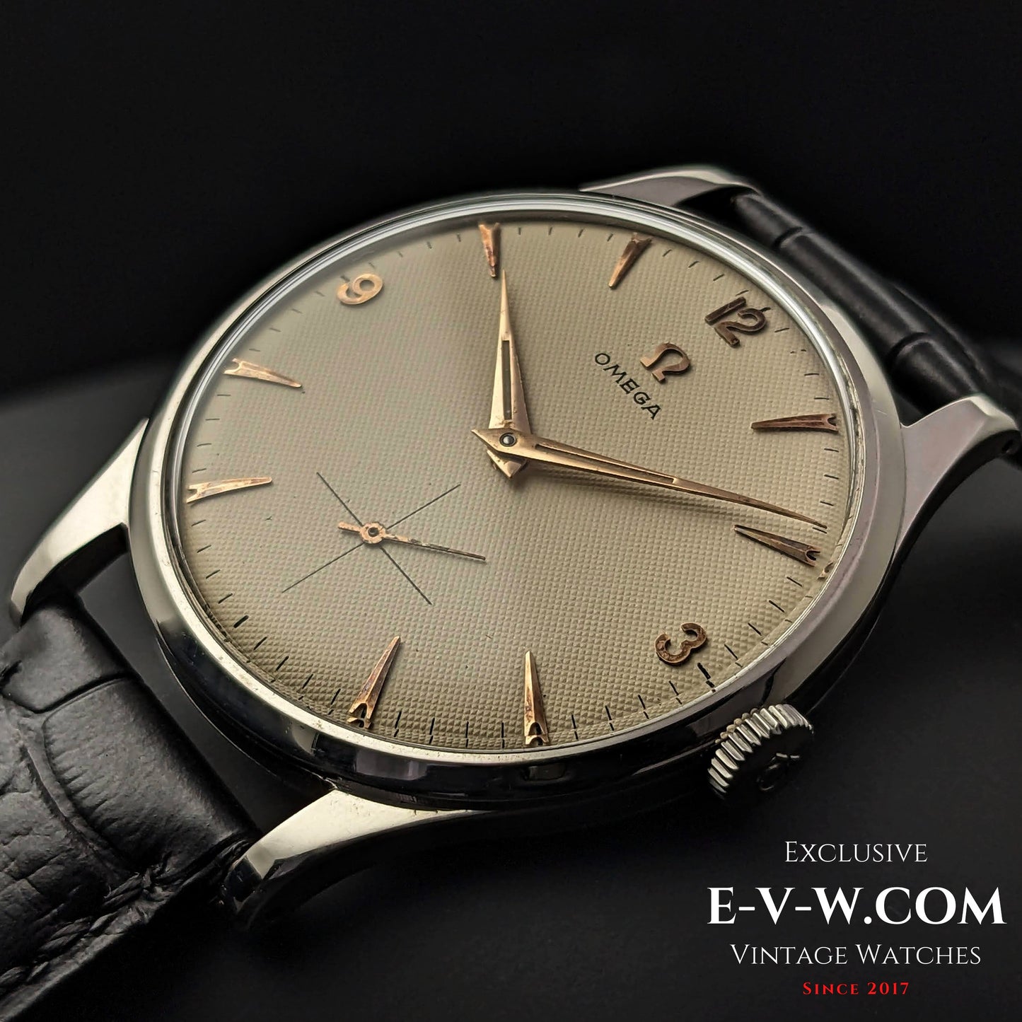 72 Years Old Vintage Omega Guilloche-Honeucomb  Dial / Jumbo Ref. 2609 / Cal. 266 / Vintage 1952