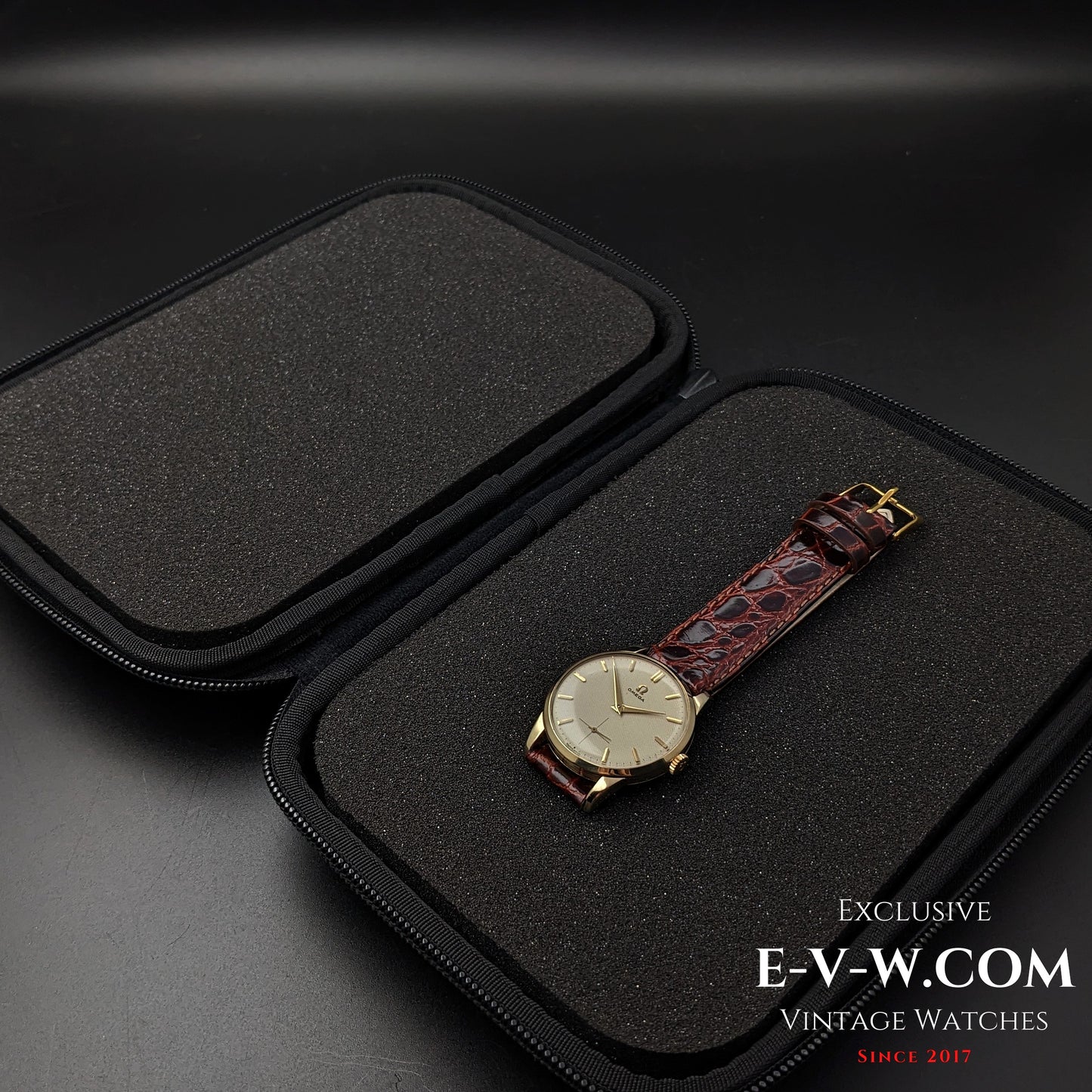 72 Years Old Vintage Omega Guilloche-Honeucomb Dial / Ref. 2512 11 / Cal. 266 / Vintage 1952
