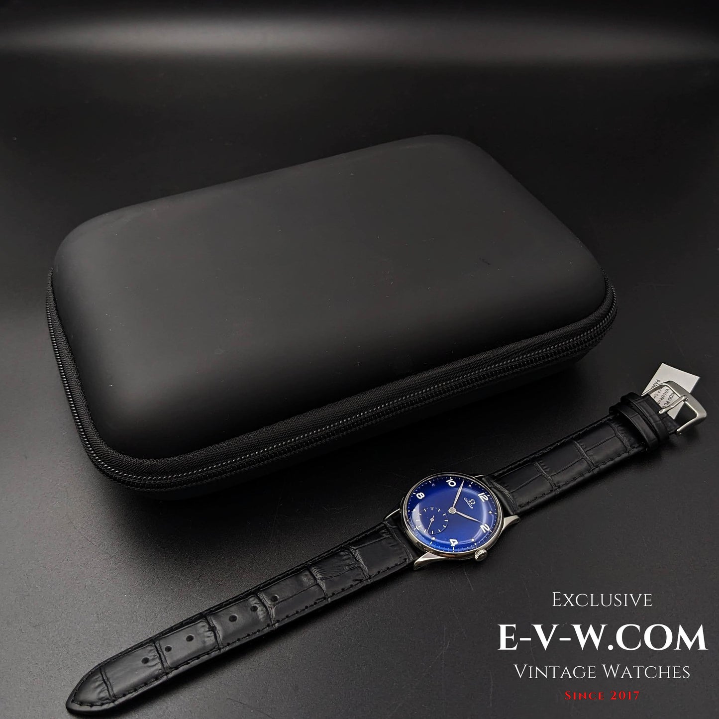 76 Years Old Vintage Omega Blue Dial Ref. 2401-3 / Cal.360 / Vintage 1947