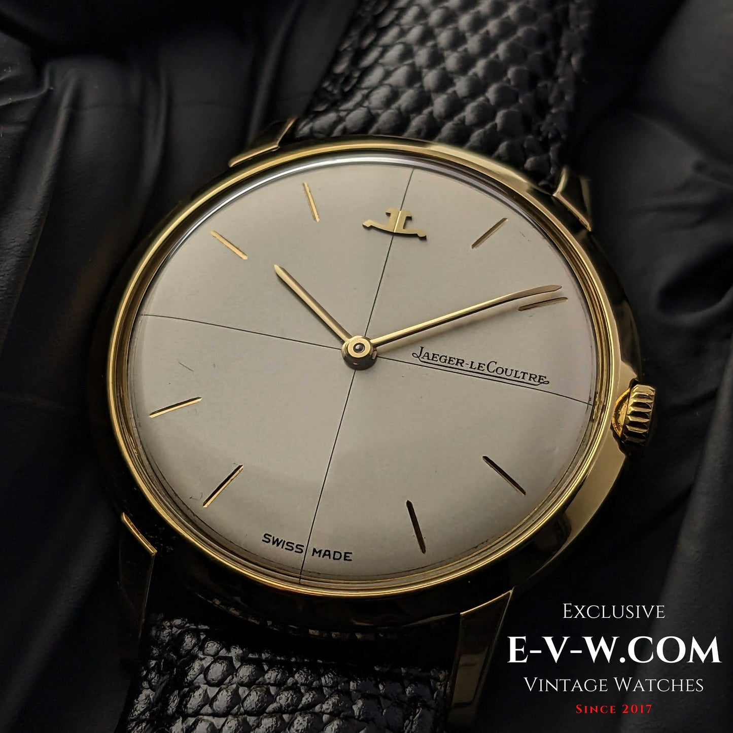 60 Years Old Vintage Jaeger-LeCoultre 18K gold / Ref. E 902 / Cal. 818 with Kif-flector shock absorber / Vintage 1960s