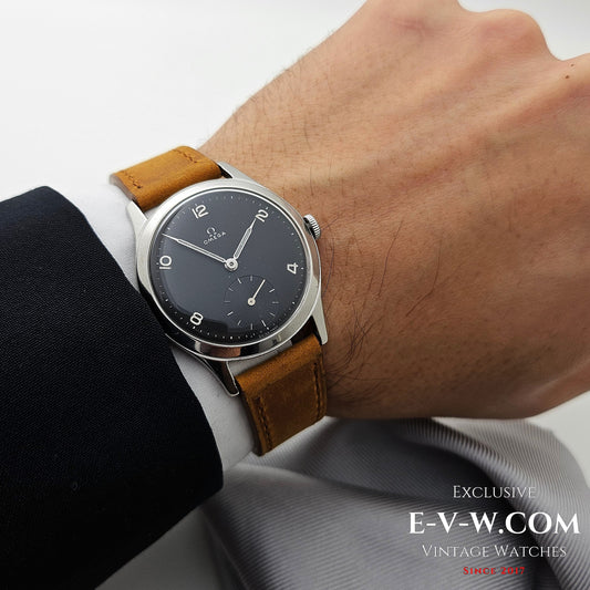 75 Jahre alte schwarze Omega | Ref. 2622-2 | Kal. 265 (30T2-Familie) | Vintage 1950