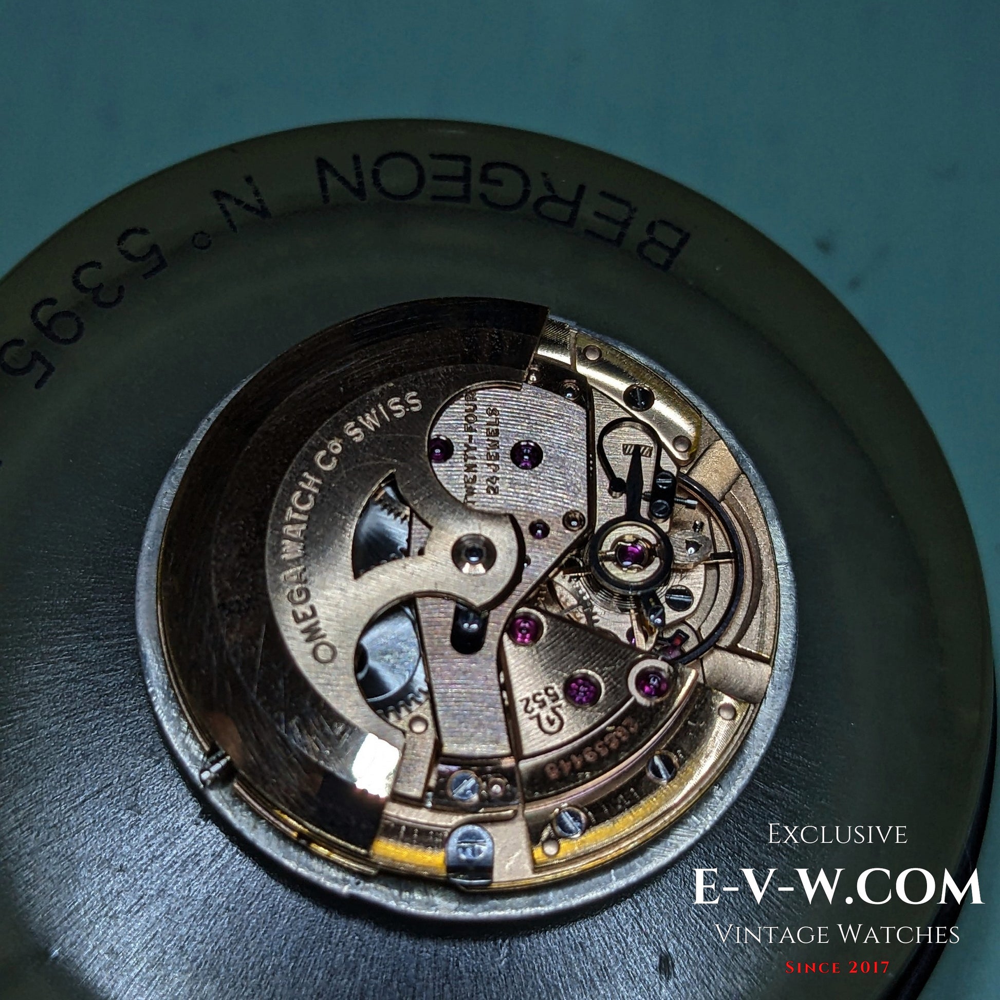 56 Years Old Vintage Omega Seamaster COSMIC Automatic Ref. 165026 / Cal. 552 Vintage 1968