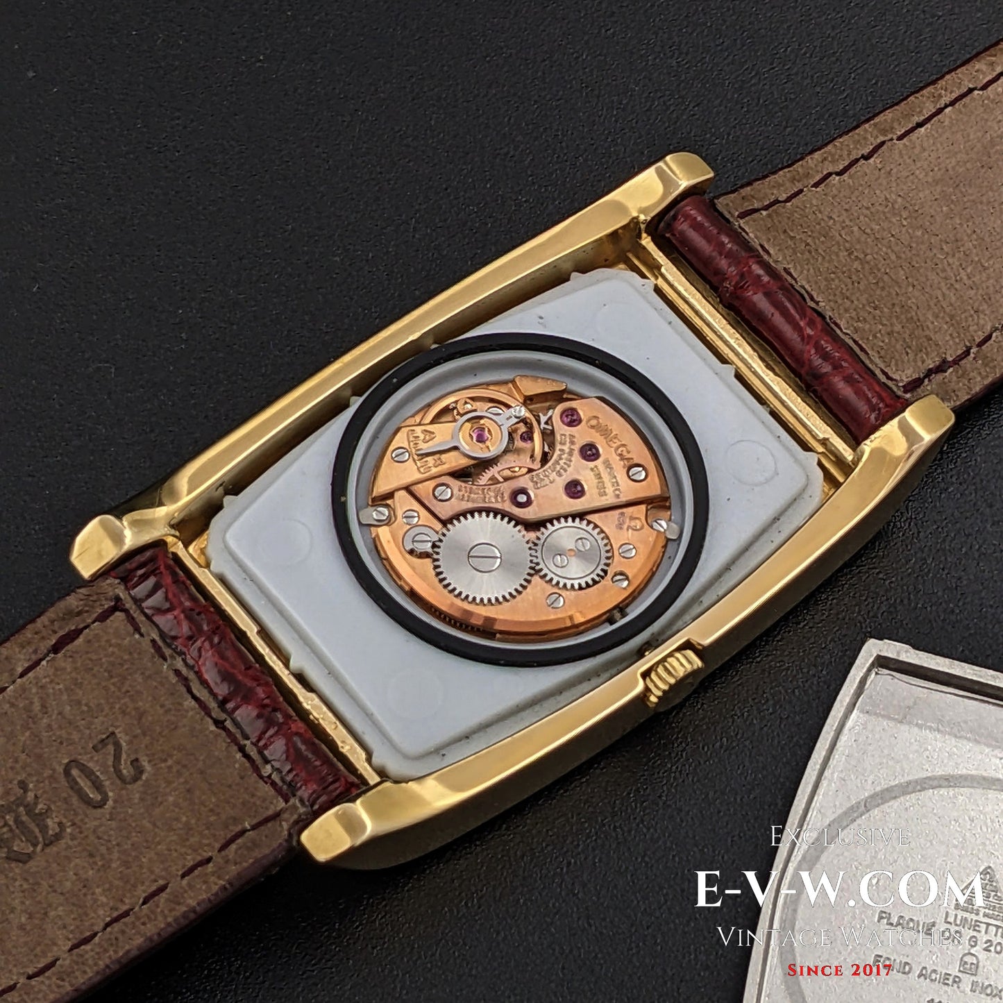 53 Years Old Vintage Omega Geneve Tank Gold plated / Jumbo Ref. 111010 / Cal. 620 / Vintage 1971