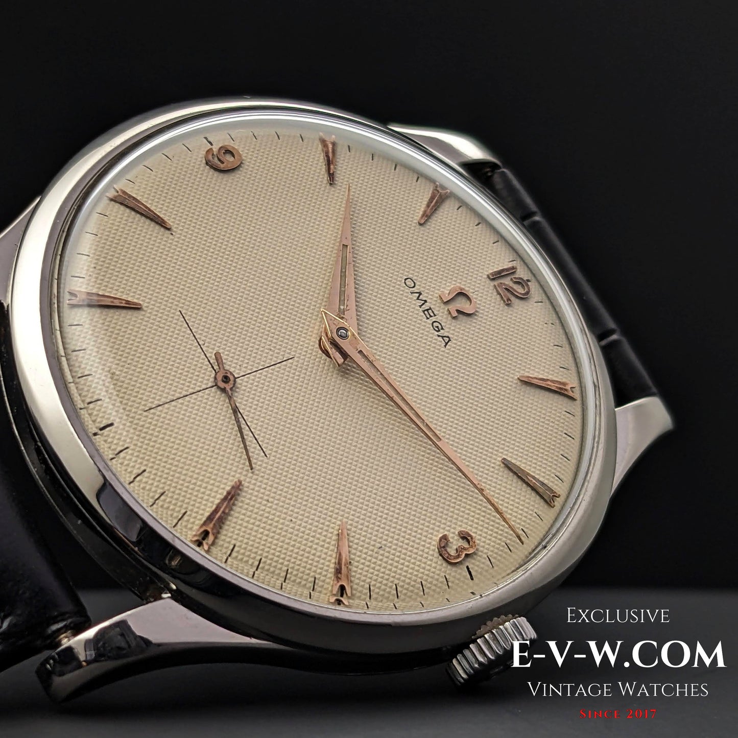72 Years Old Vintage Omega Guilloche-Honeucomb  Dial / Jumbo Ref. 2609 / Cal. 266 / Vintage 1952