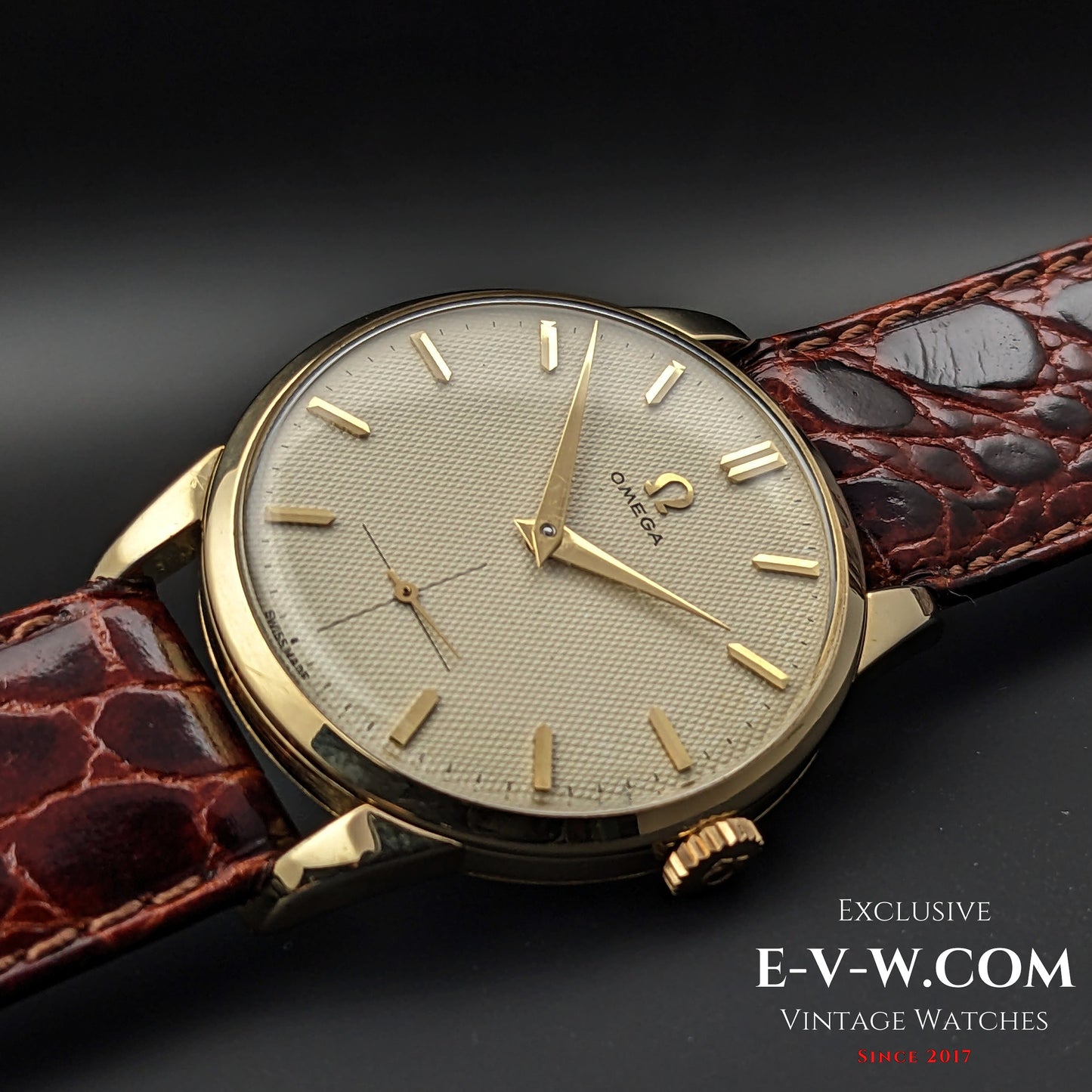 72 Years Old Vintage Omega Guilloche-Honeucomb Dial / Ref. 2512 11 / Cal. 266 / Vintage 1952