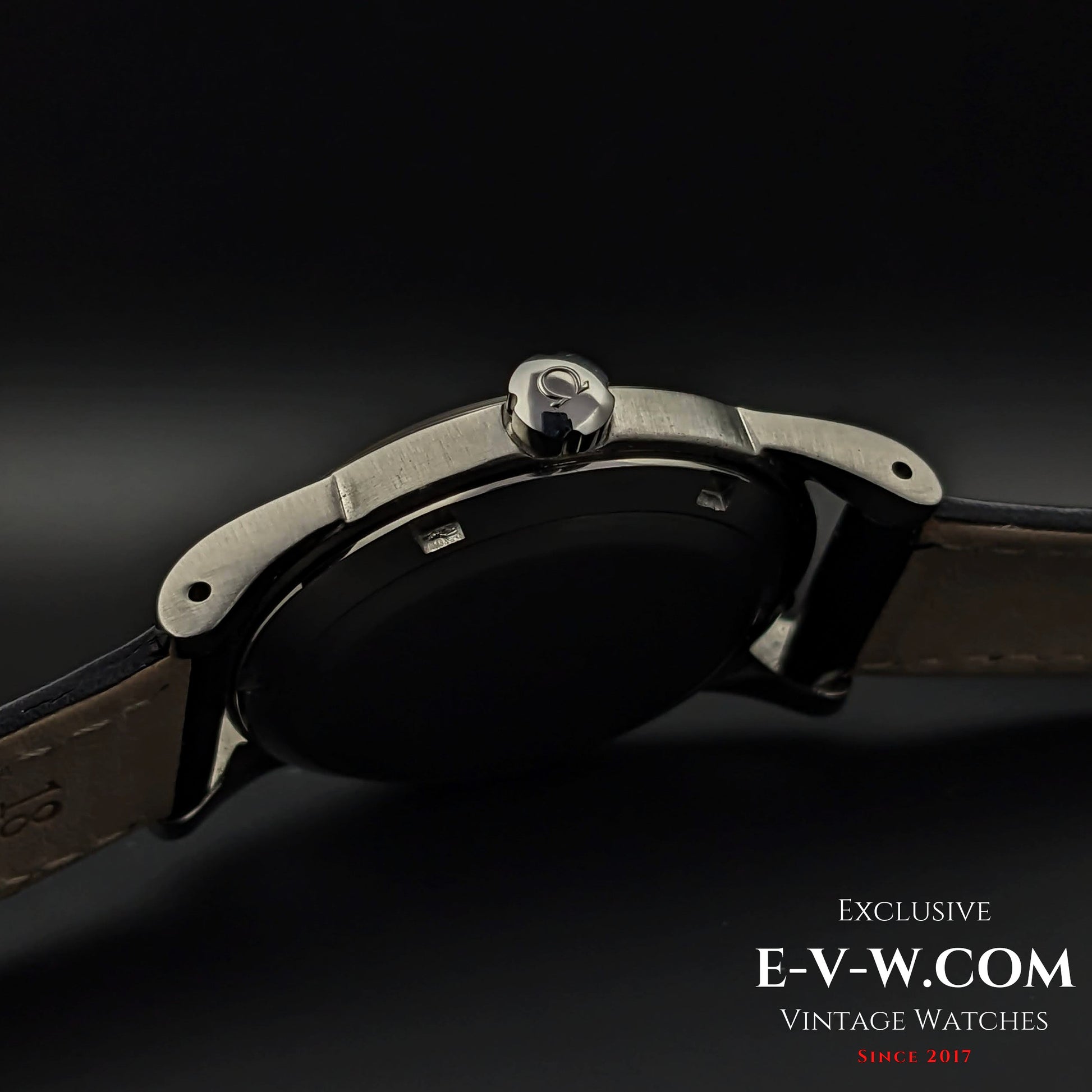 74 Years Old Vintage Omega Semaster Automatic Bumper Ref. 2577-6 / Cal. 351 / Vintage 1950