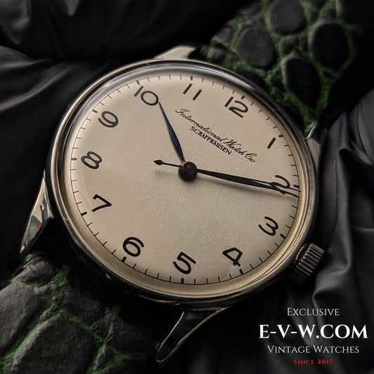 79 Years Old Vintage IWC Schaffhausen Classic Vintage / Cal. 89 / Vintage 1946