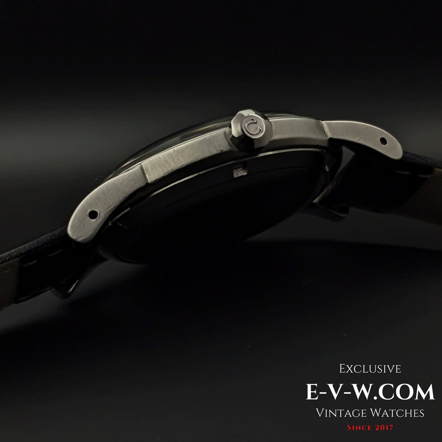 73 Years Old Vintage Omega Bumper Automatic Ref. 2657-1 / Cal. 351 / Vintage 1950