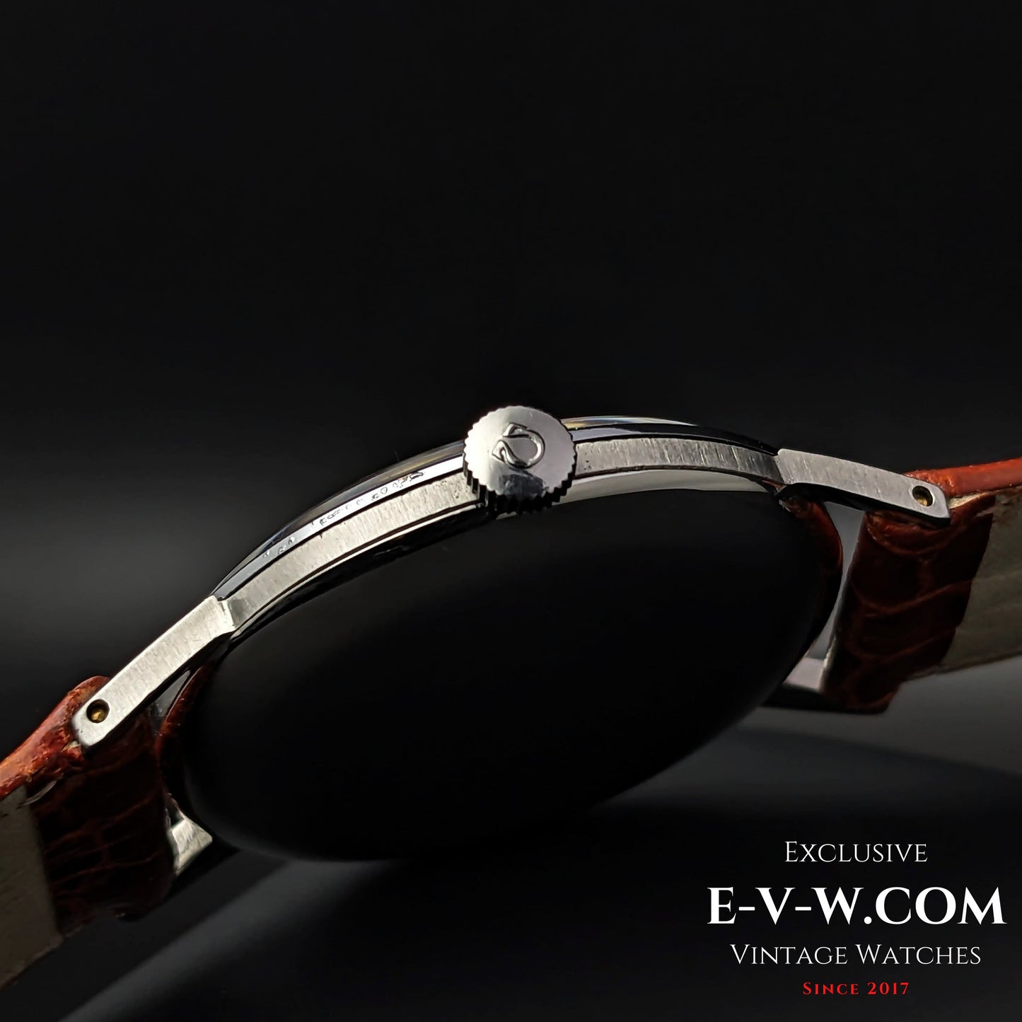 76 Years Old Vintage Omega Very Rare Pontifex Hands / Jumbo Oversize /Ref. 2272-9 / Cal. 30T2PC / Vintage 1947