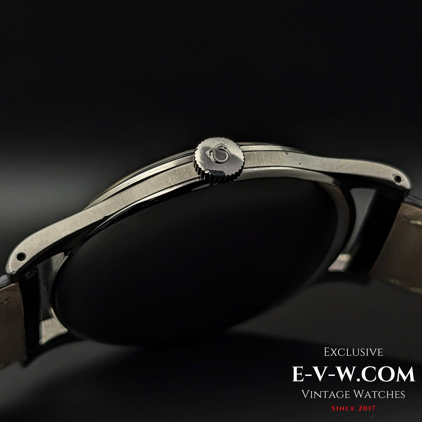 72 Years Old Vintage Omega Guilloche-Honeucomb  Dial / Jumbo Ref. 2609 / Cal. 266 / Vintage 1952