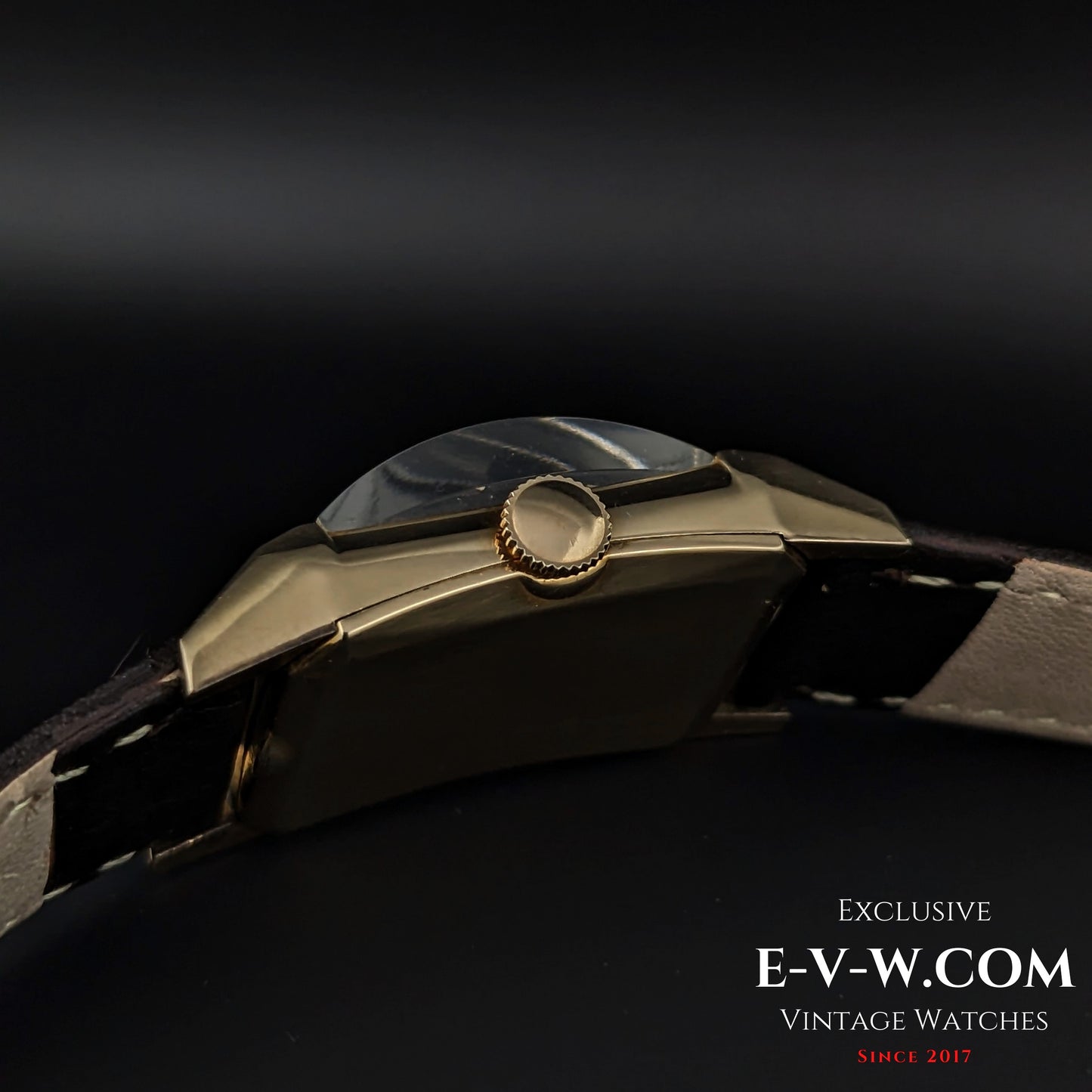 94 Years Old Antique Jaeger-LeCoultre Tank unique cristal Art Deco Cal. 11LO Vintage 1930#e-v-w.com