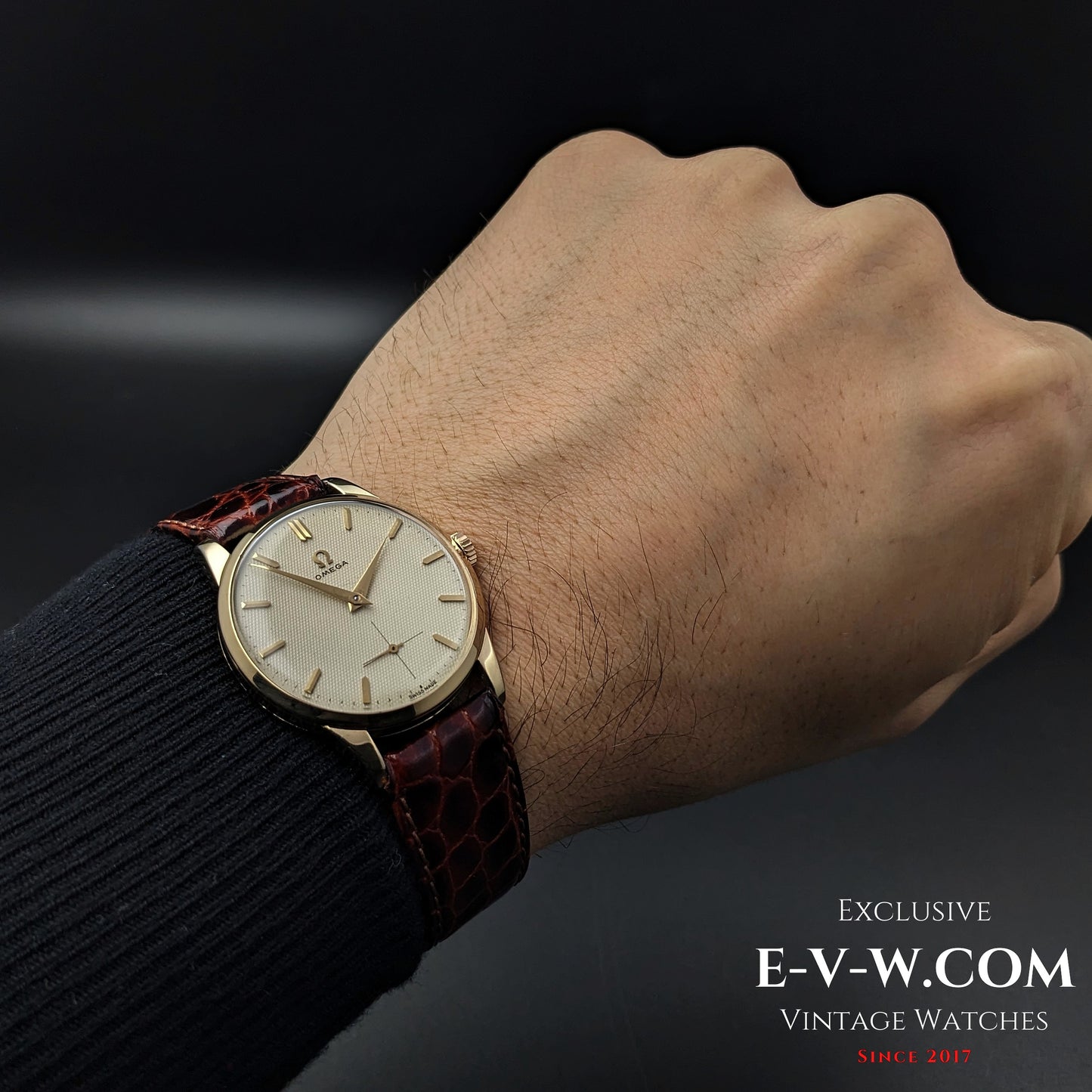72 Years Old Vintage Omega Guilloche-Honeucomb Dial / Ref. 2512 11 / Cal. 266 / Vintage 1952