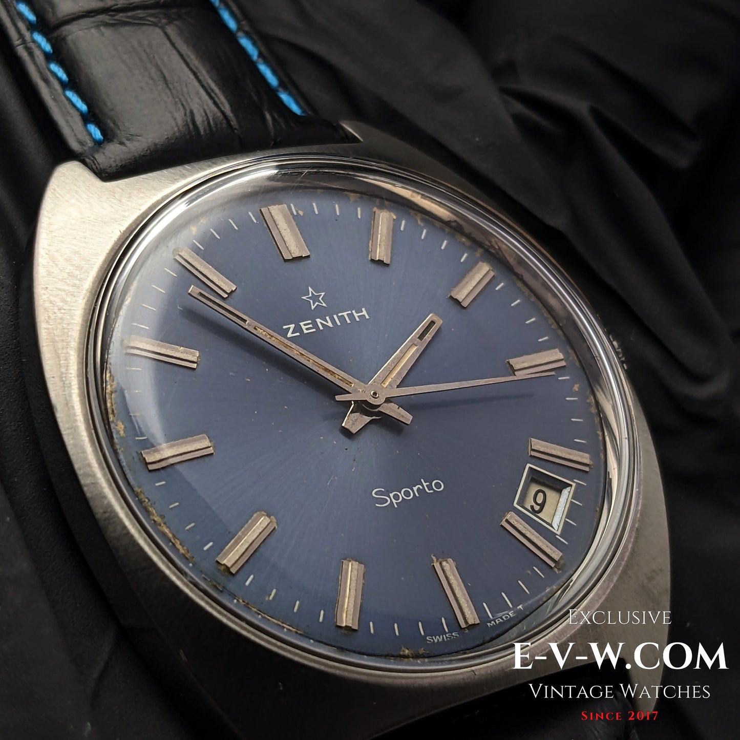 54 Vintage Zenith Sporto Blue Ref. GR720003 / Cal. 2562 Vintage 1970