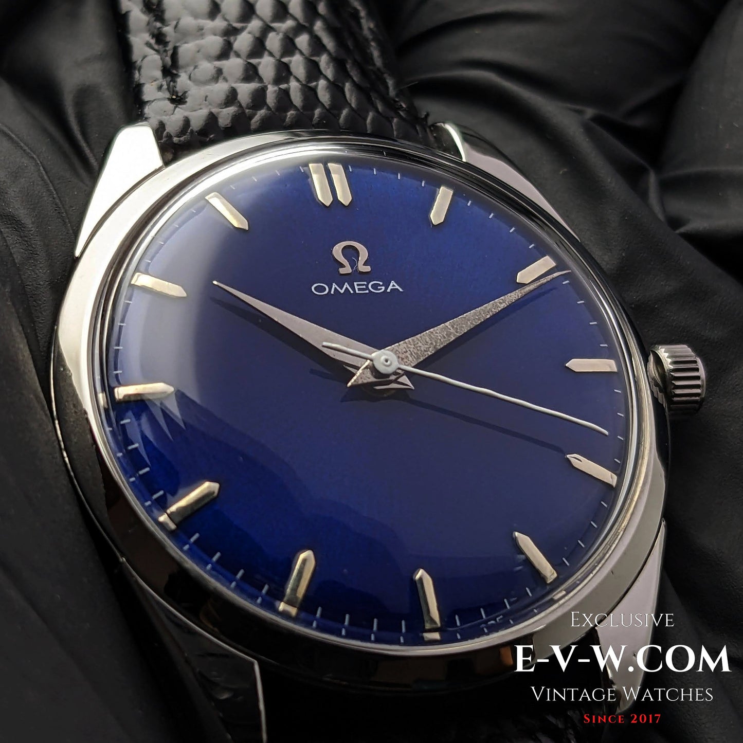 65 Years Old Vintage Omega Blue Ref. 2910-5 SC / Cal. 284 (30T2 family) / Vintage 1958