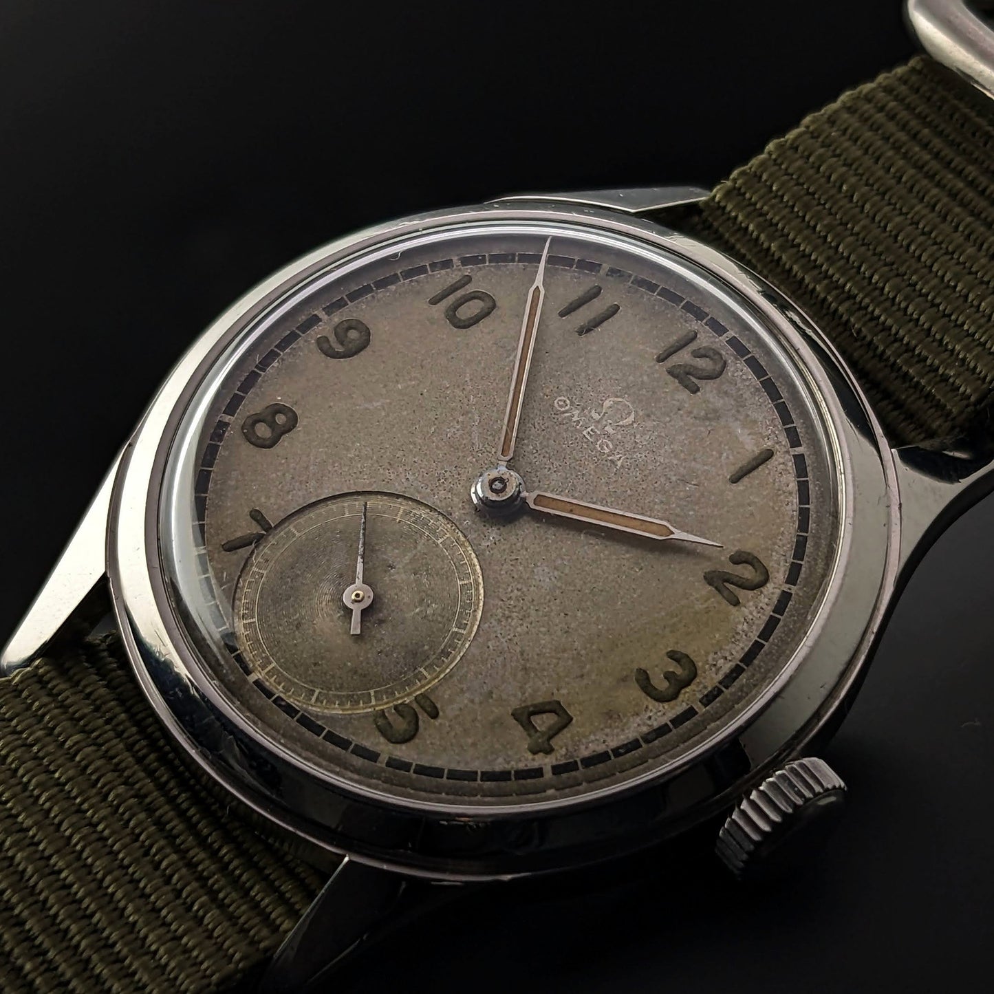 Rare Omega Vintage 1940s WWII / Ref 2622-1 / cal. 265 (30T2 family)