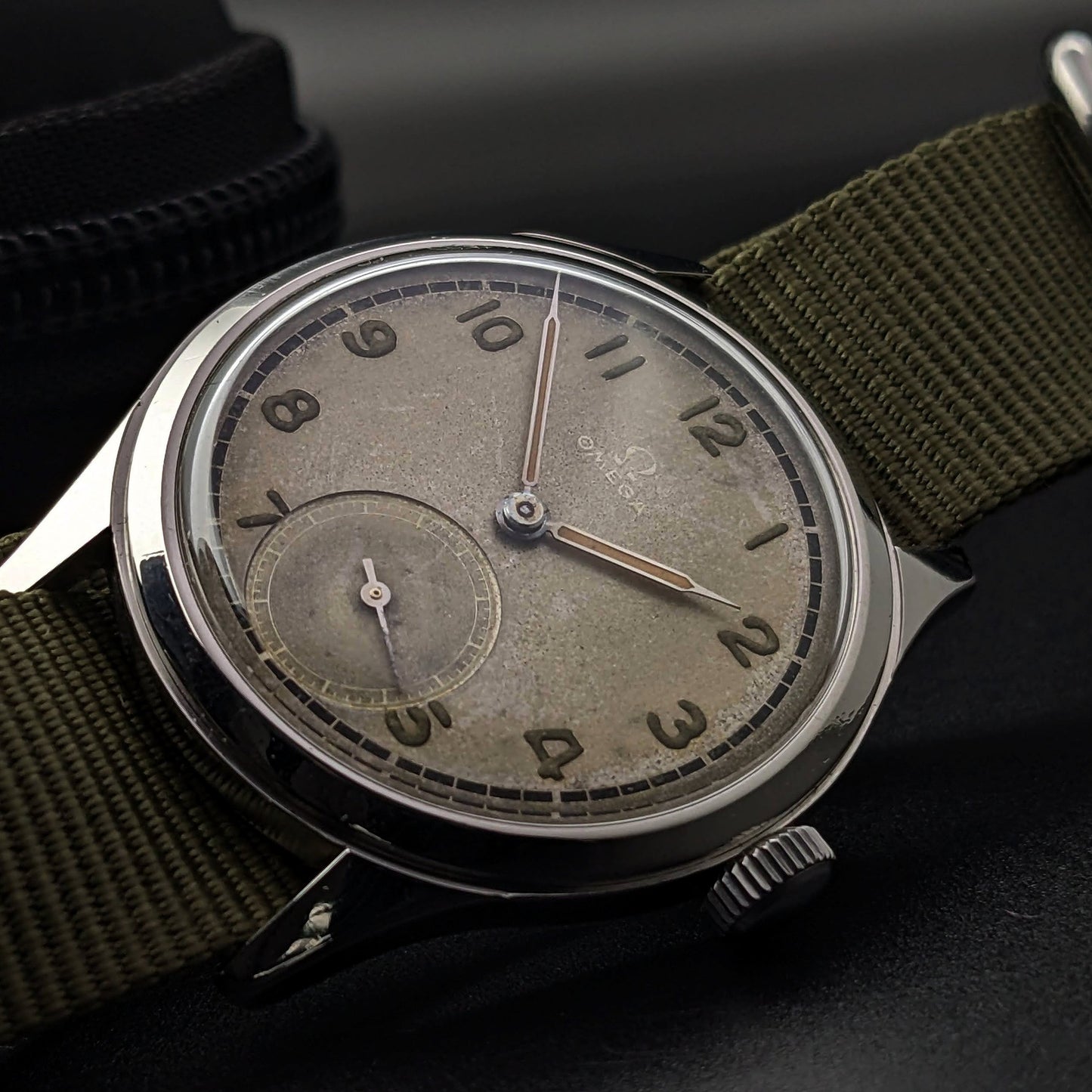 Rare Omega Vintage 1940s WWII / Ref 2622-1 / cal. 265 (30T2 family)