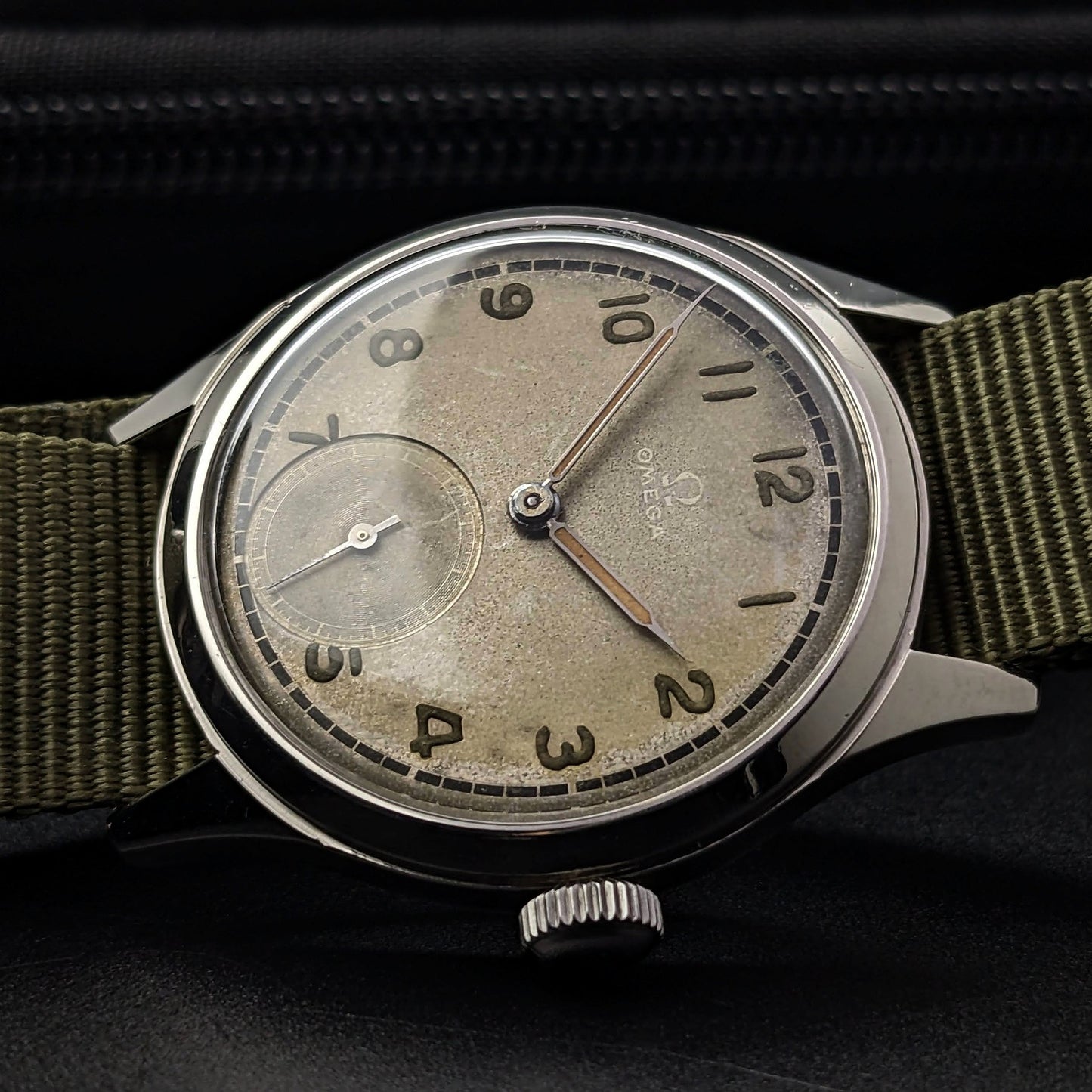 Rare Omega Vintage 1940s WWII / Ref 2622-1 / cal. 265 (30T2 family)