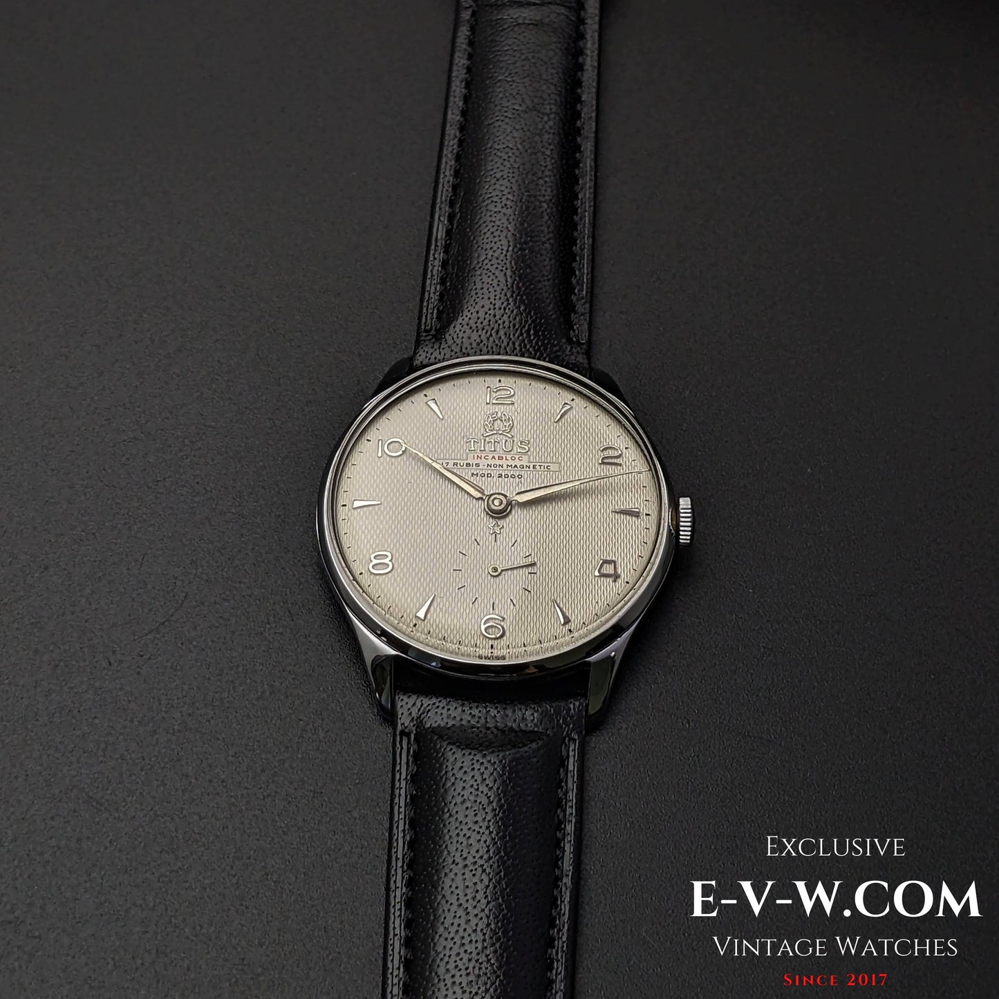 Titus Dresswatch Mod 2000 Non-Magnetic / Honey comb dial /Cal1120 /Vintage1950s