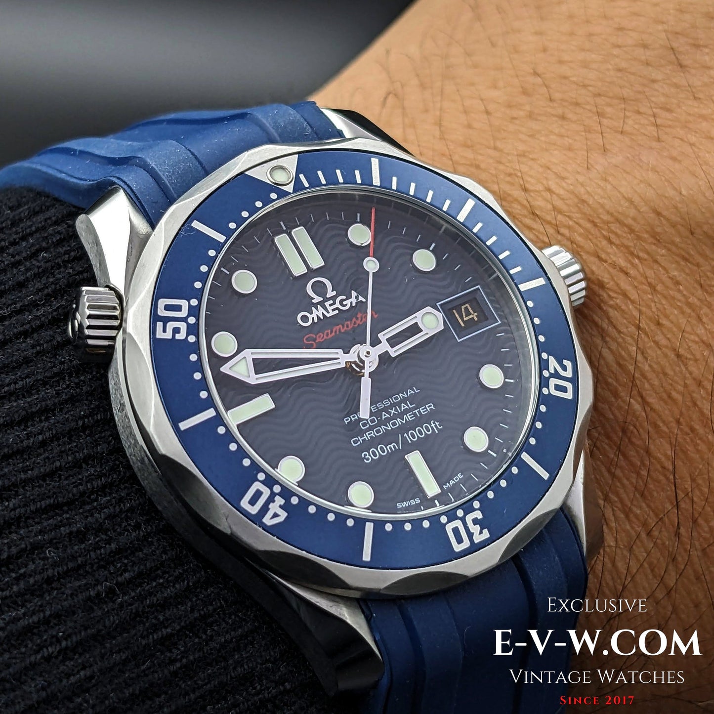Omega Seamaster Diver 300 M PROFESSIONAL CO‑AXIAL CHRONOMETER 300 M / Rare "NOT FOR SALE" case inscription