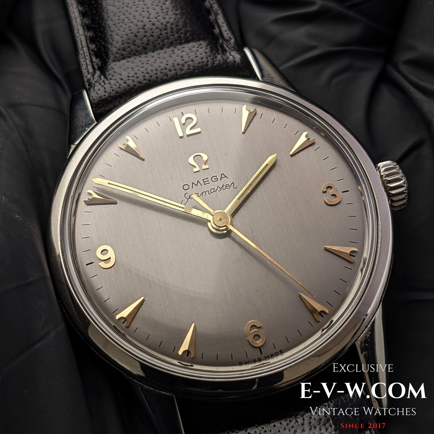 Omega Seamaster Brushed silver dial / cal 285 (30T2 family) / Vintage 1963