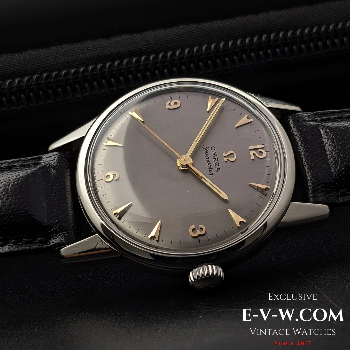 Omega Seamaster Brushed silver dial / cal 285 (30T2 family) / Vintage 1963