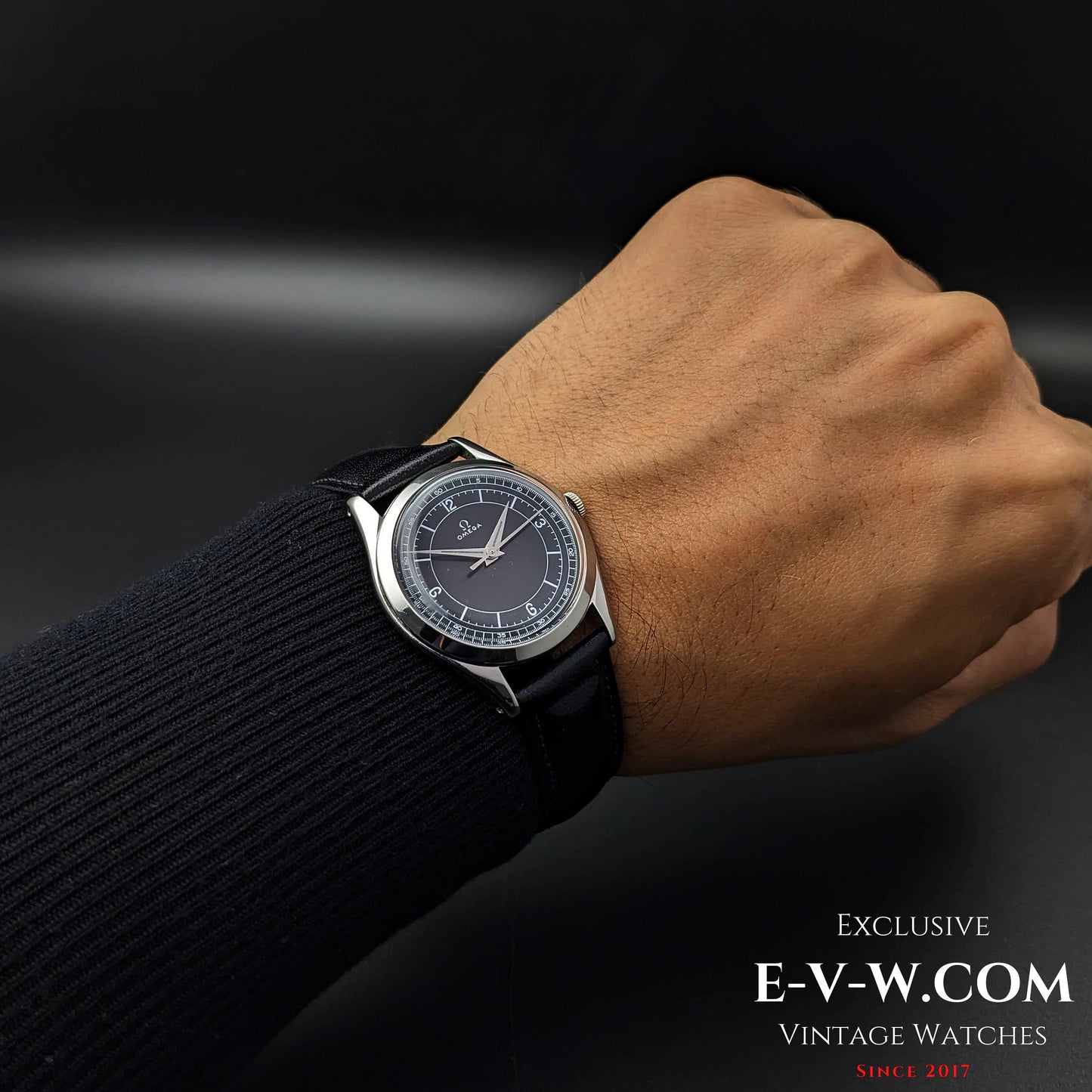 Omega  “Black” Dial / Ref 2504 13 SC / cal. 283 (30T2) / Vintage 1952