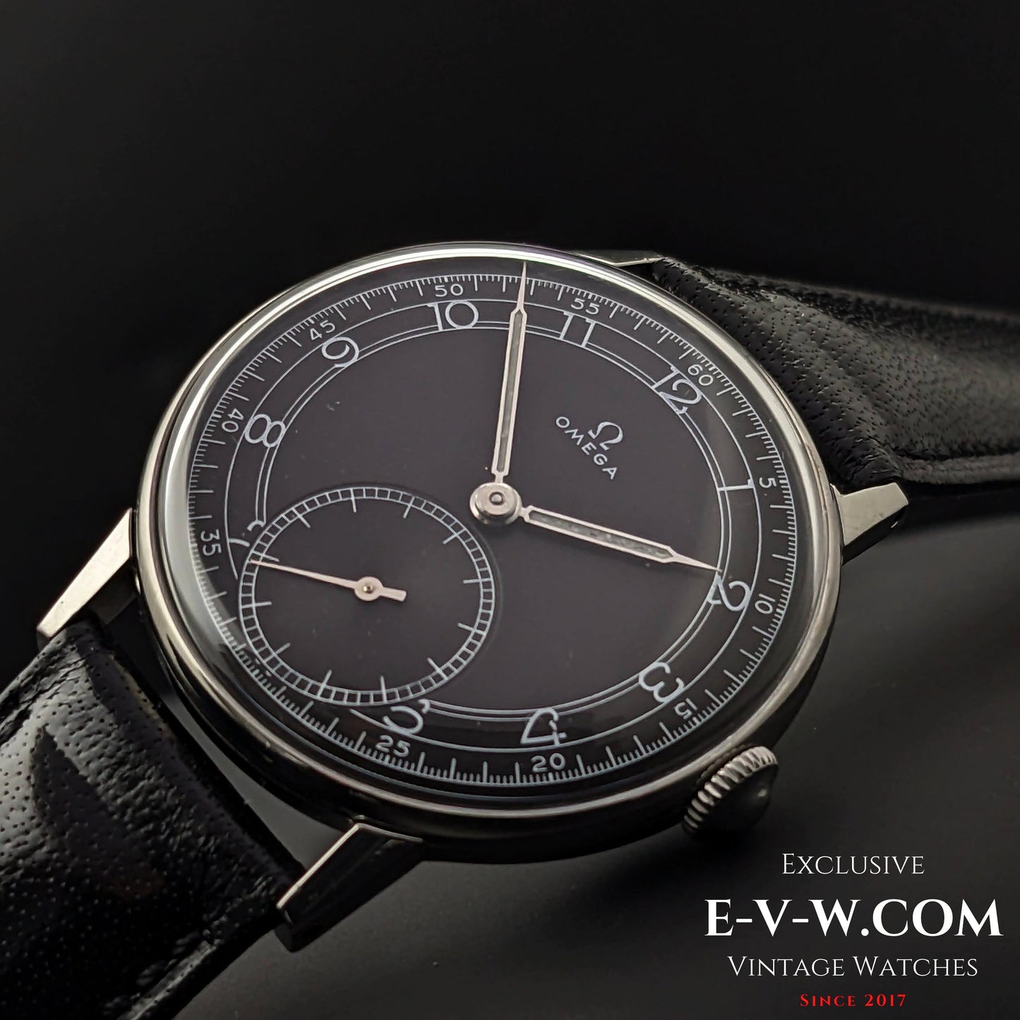 80 years old Omega 30T2 PC / Sector Dial /  Ref 2318/8 / WWII Vintage 1943