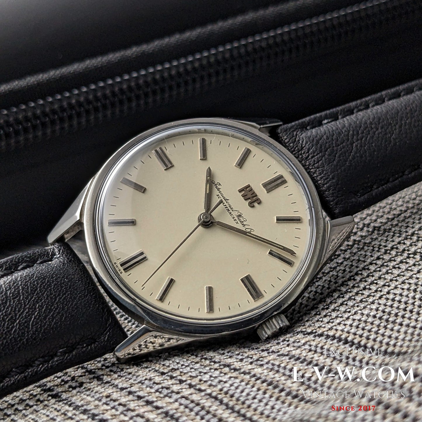 56 years old — IWC Schaffhausen - R 810 — Cal.89 — Vintage 1969 — Serviced