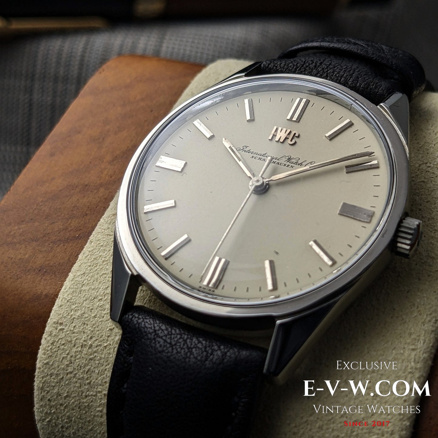 56 years old — IWC Schaffhausen - R 810 — Cal.89 — Vintage 1969 — Serviced
