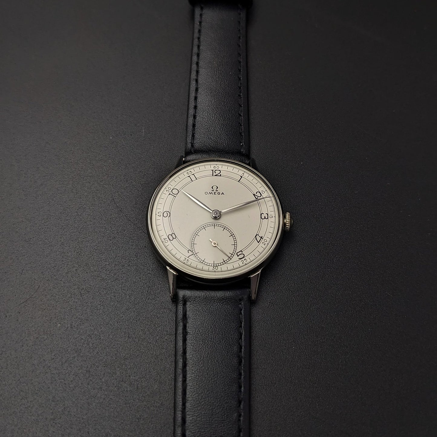 Omega 30T2 PC Sector Dial /  Ref 2318  / Vintage 1944