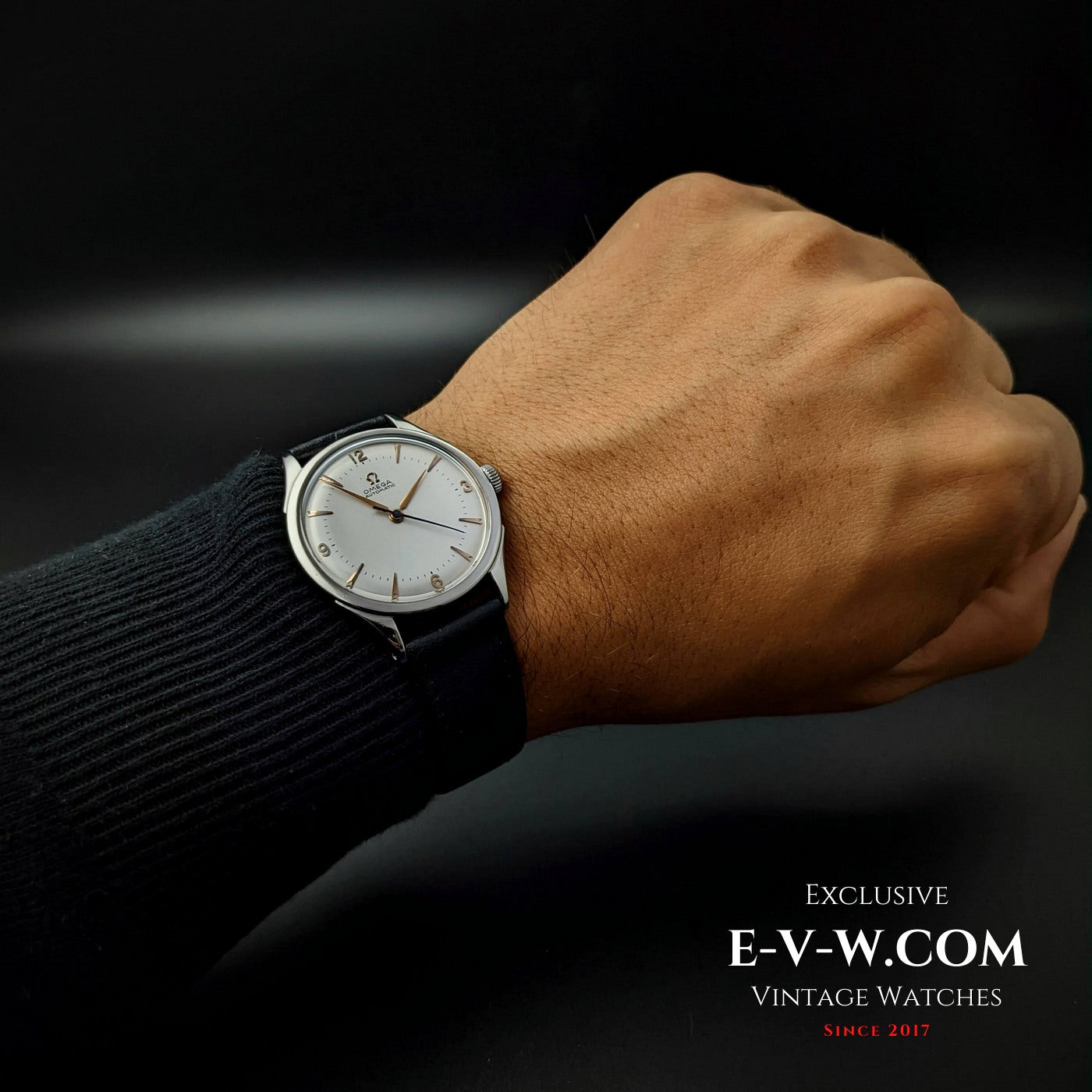 Very Rare frist bumper caliber Omega Automatic 28.10RA PC / Ref 2421 4 / Fancy lugs / Vintage 1944 / Fully Serviced