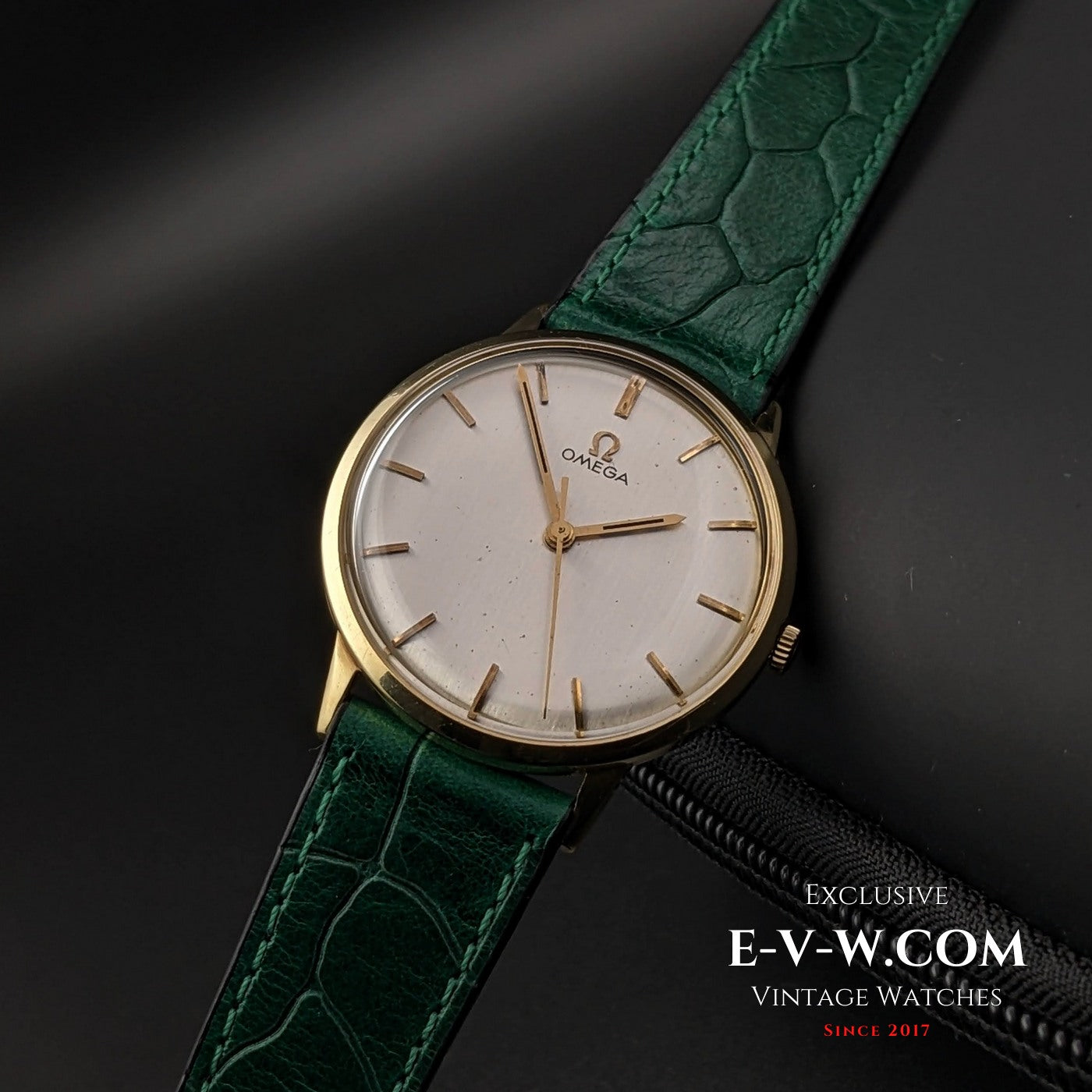 Omega Unique / 14K Solid Gold / Ref 131.041 / Rare Vintage 1970 / Fully Serviced