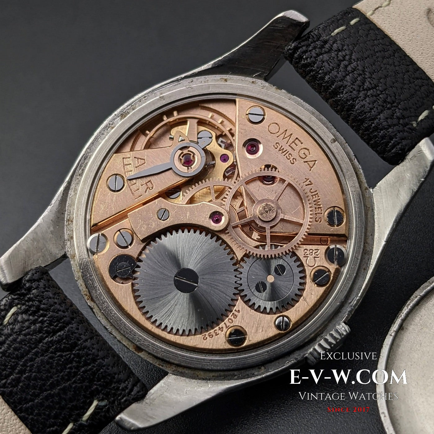 Omega Ref 2504-2 / cal. 283 (30T2) / Vintage 1950