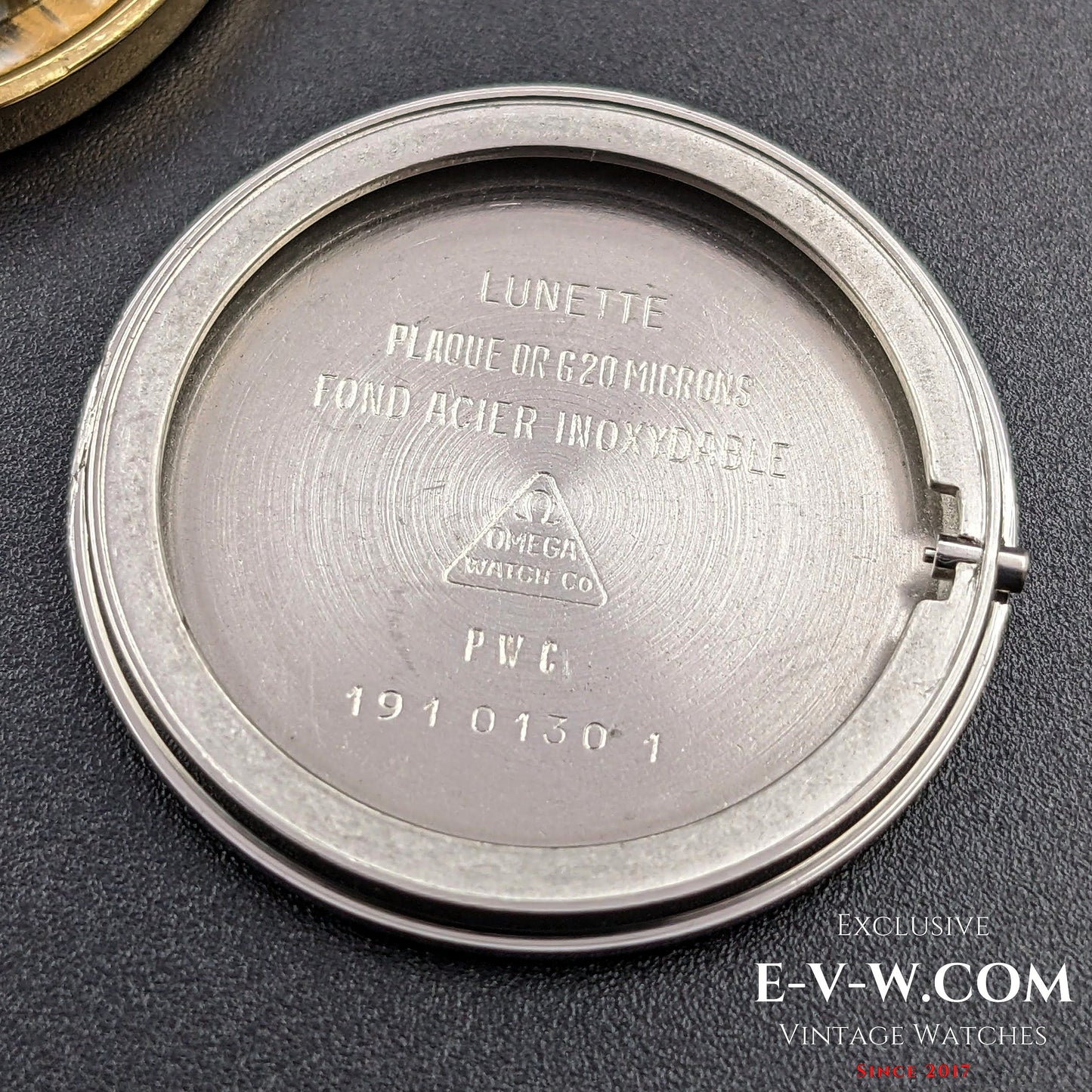 Omega De Ville Quartz Gold Plaque original Omega sticker on the back / Cal. 1365 / Ref.191 0130 1 / Vintage 1984