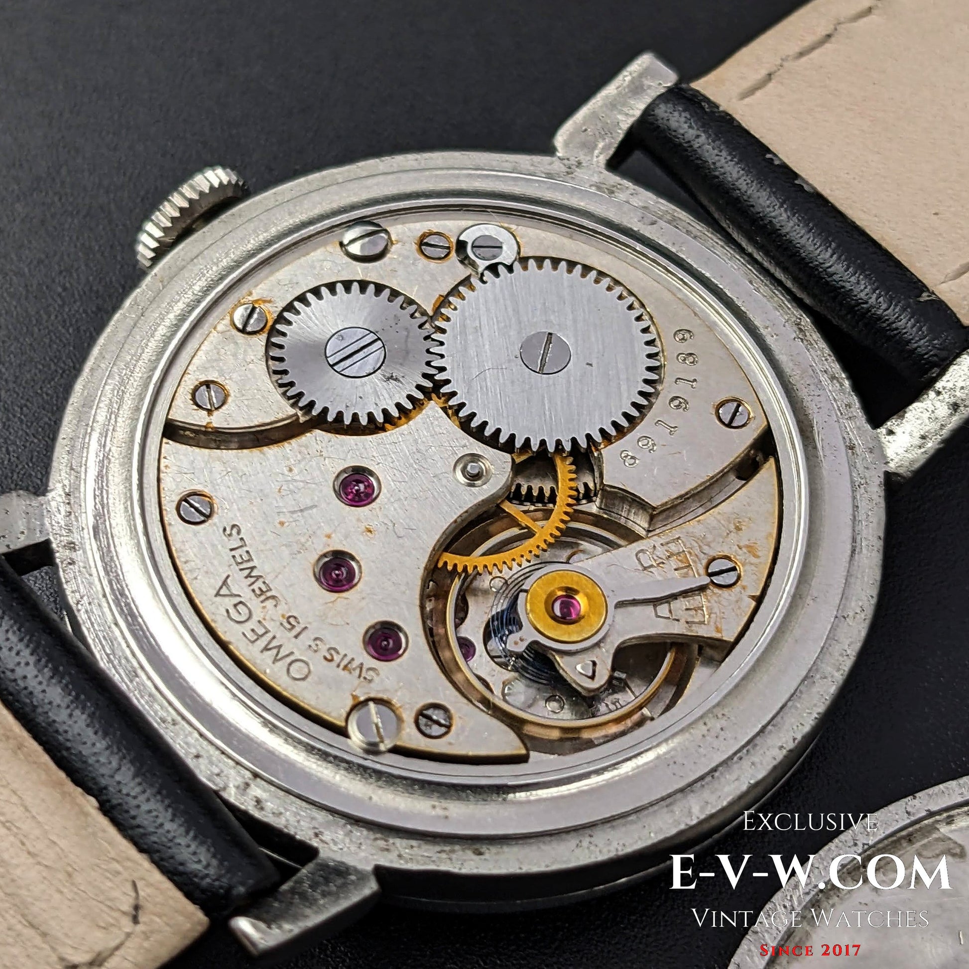 Omega Black Sector Dial  / Pontifex Hands / cal.26.5 / Vintage 1935