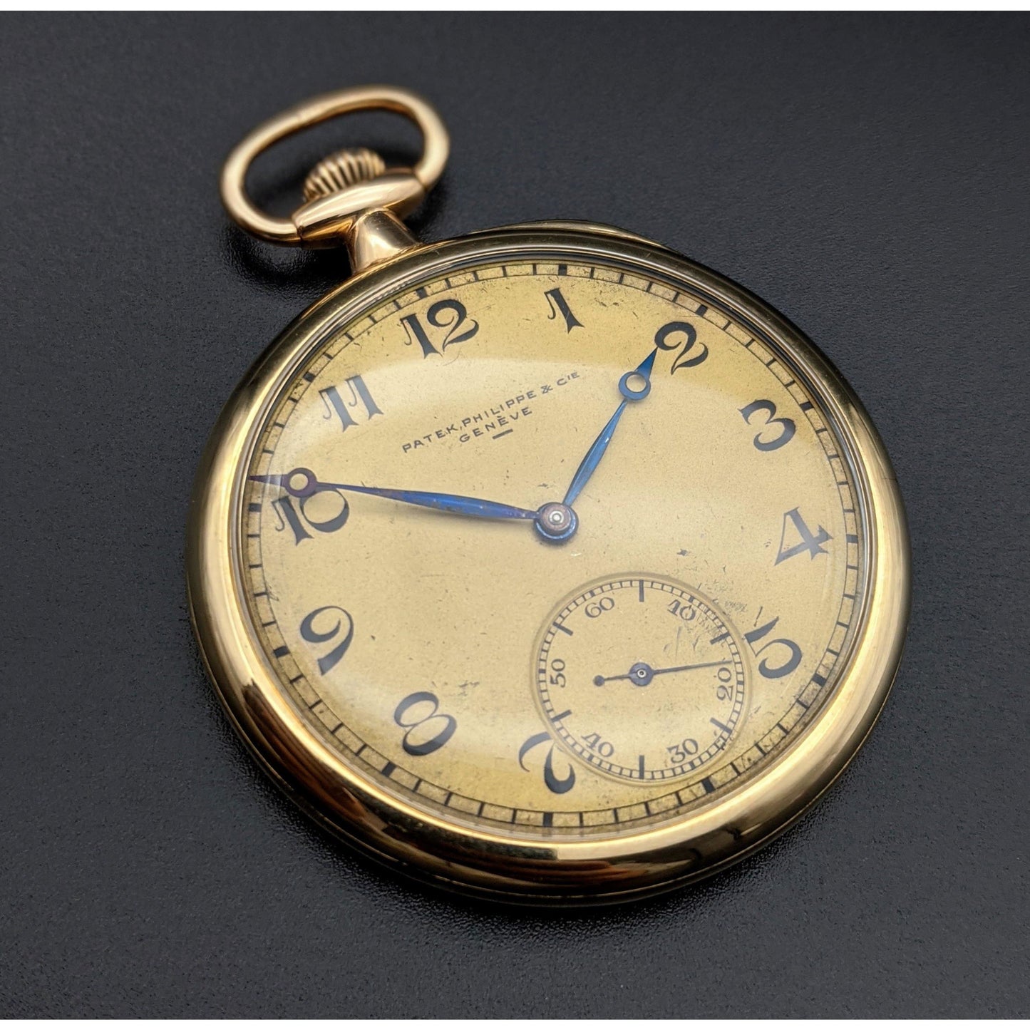 Patek Philippe 1924 unique Geneve Gold with Extract from  Patek Philippe Archives - E-V-W.com