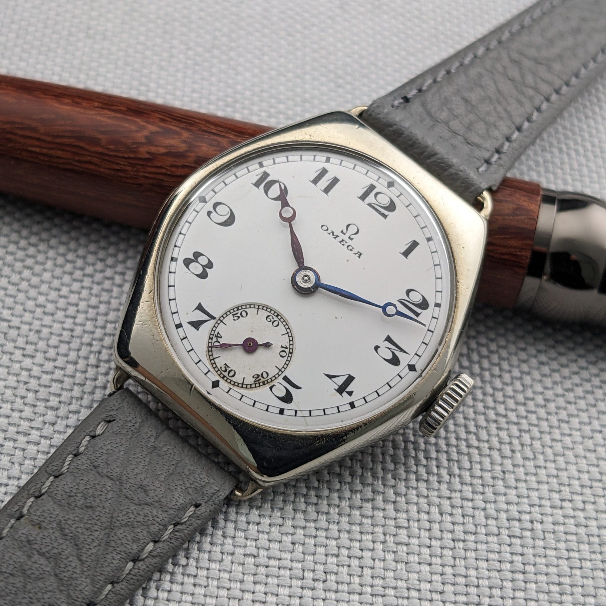 103 Years Old Omega Antique 1923 Watch / Cal 26.5 SOB Movement / Serviced dial