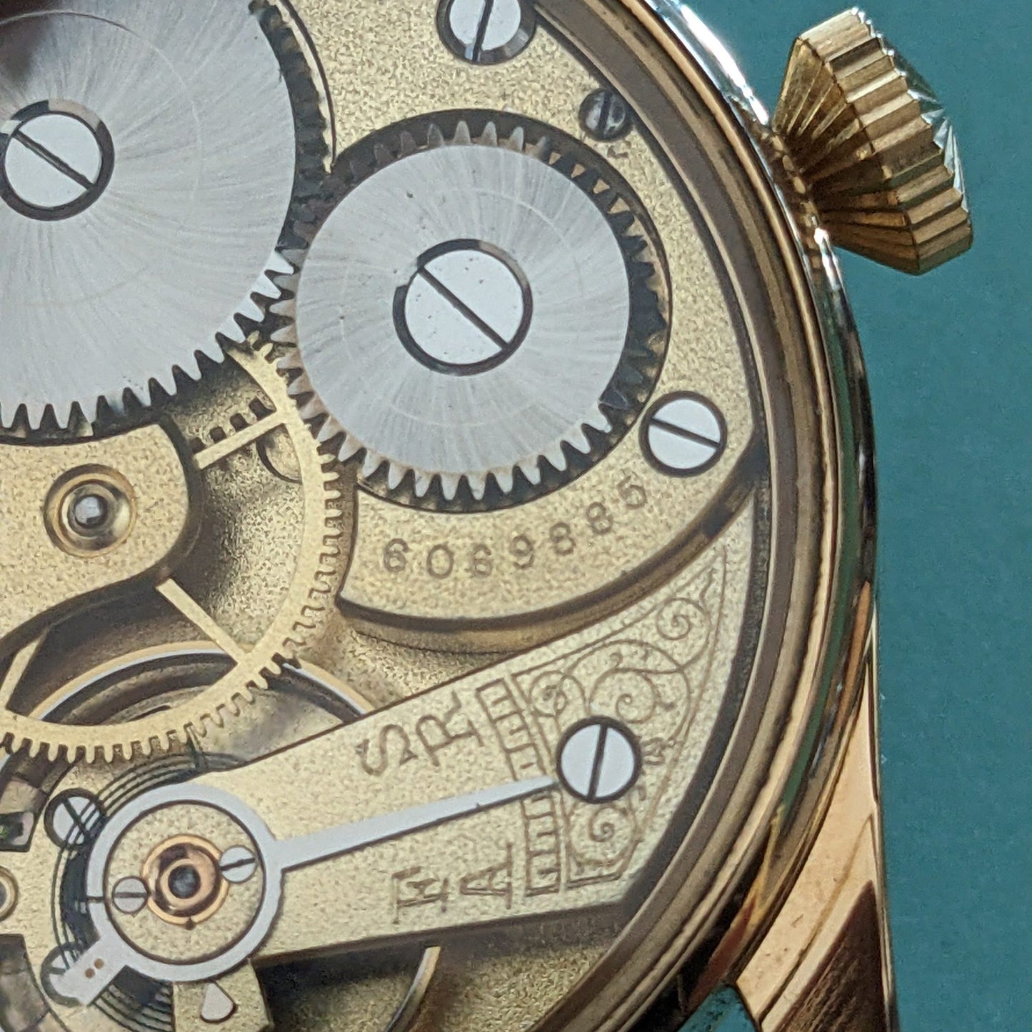108 Years Old Antique Omega pocket Watch Movement / Antique Gilded Cal 19LB Movement / Serviced vintage watch