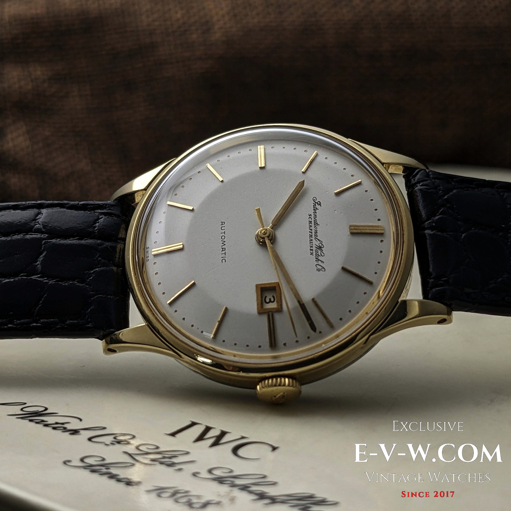 IWC Schaffhausen أوتوماتيك تاريخ | قرص Pie-Pan | مغطى بالذهب | عيار 8531 | قديم 1962 | خدمة 08/2025