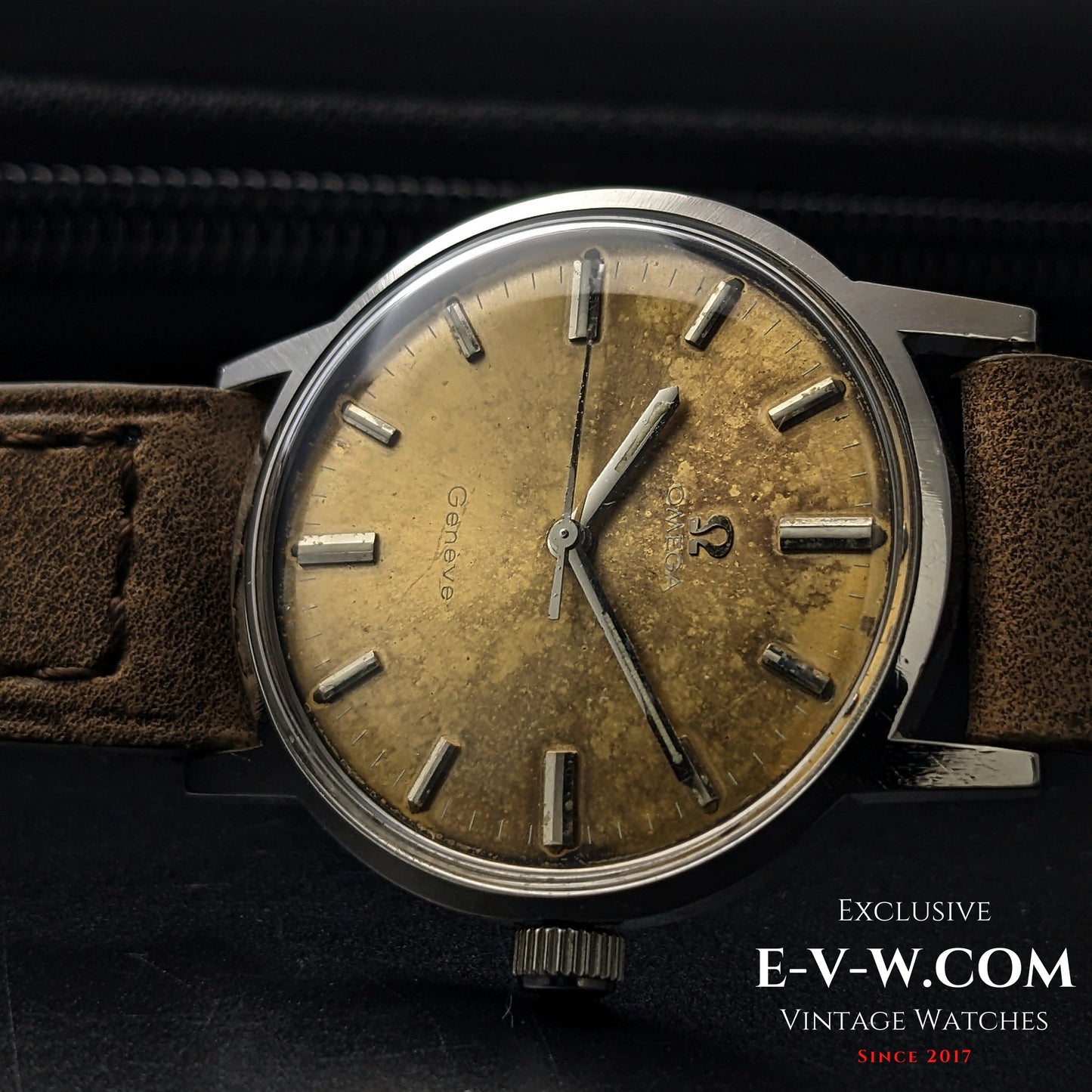 54 Years Old Vintage Omega Classic / Patina Dial / Ref. 135.070 / Cal. 601 / Vintage 1970