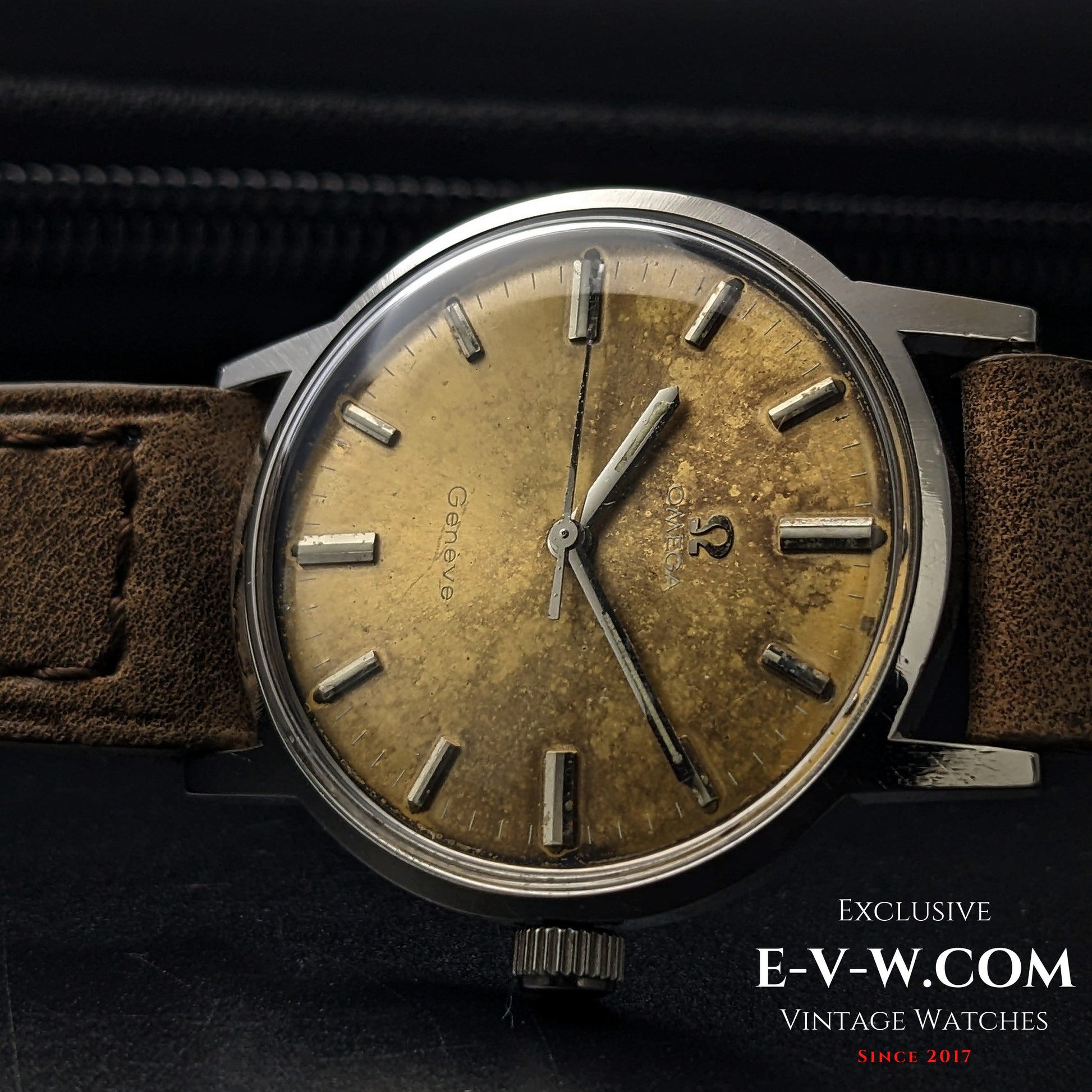 54 Years Old Vintage Omega Classic / Patina Dial / Ref. 135.070 / Cal. 601 / Vintage 1970