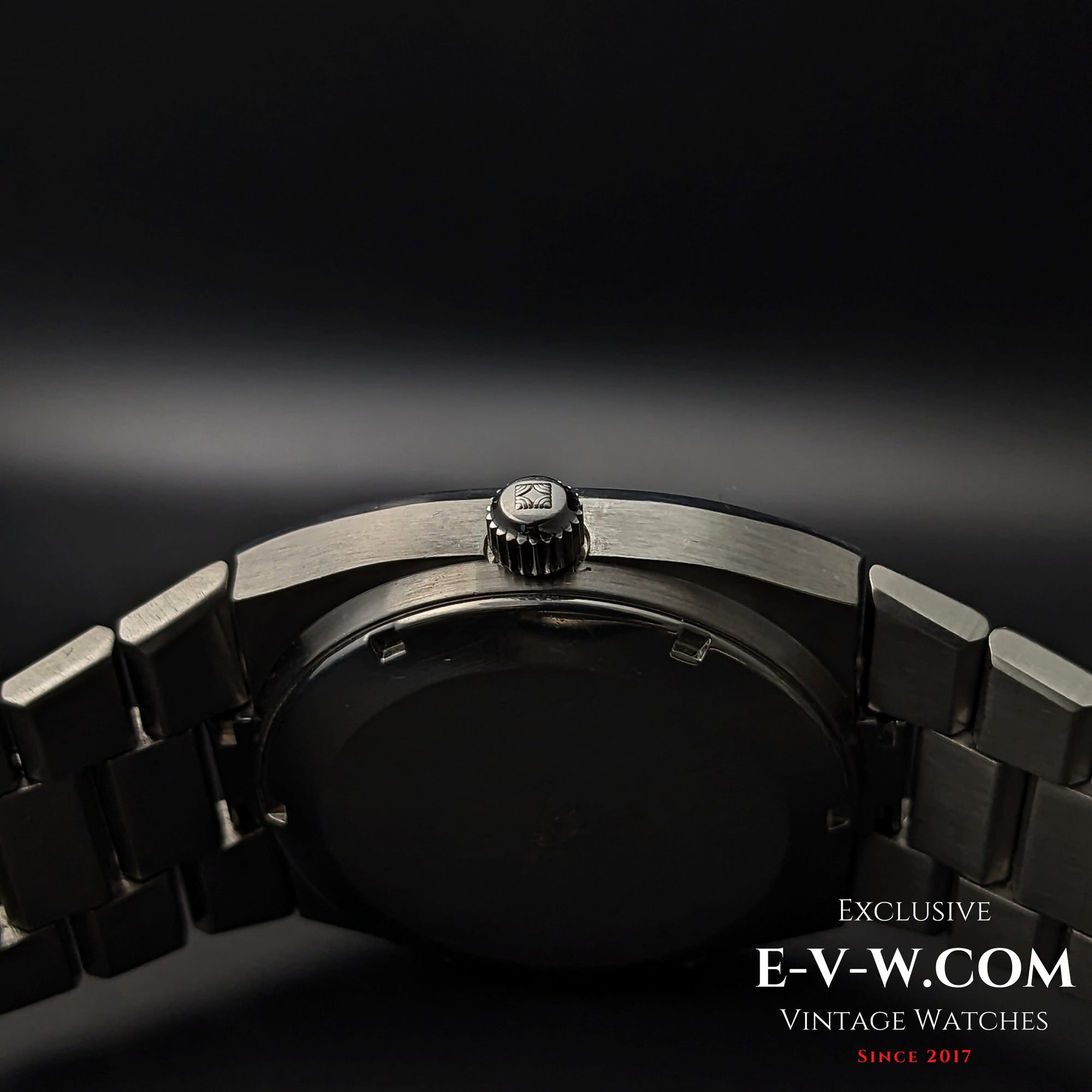 زينيث ديفاي أوتوماتيك سيرف | المرجع 02.0360.380 | عيار 2572PC | عتيق من السبعينات | مجدد