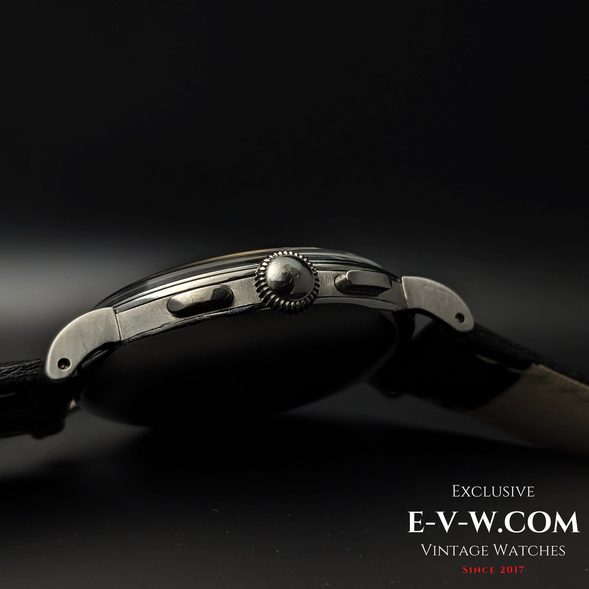 85 Years Old Vintage Lemania Chronographe SUISSE / WWII / Black dial / Cal. 1276 / Vintage 1940