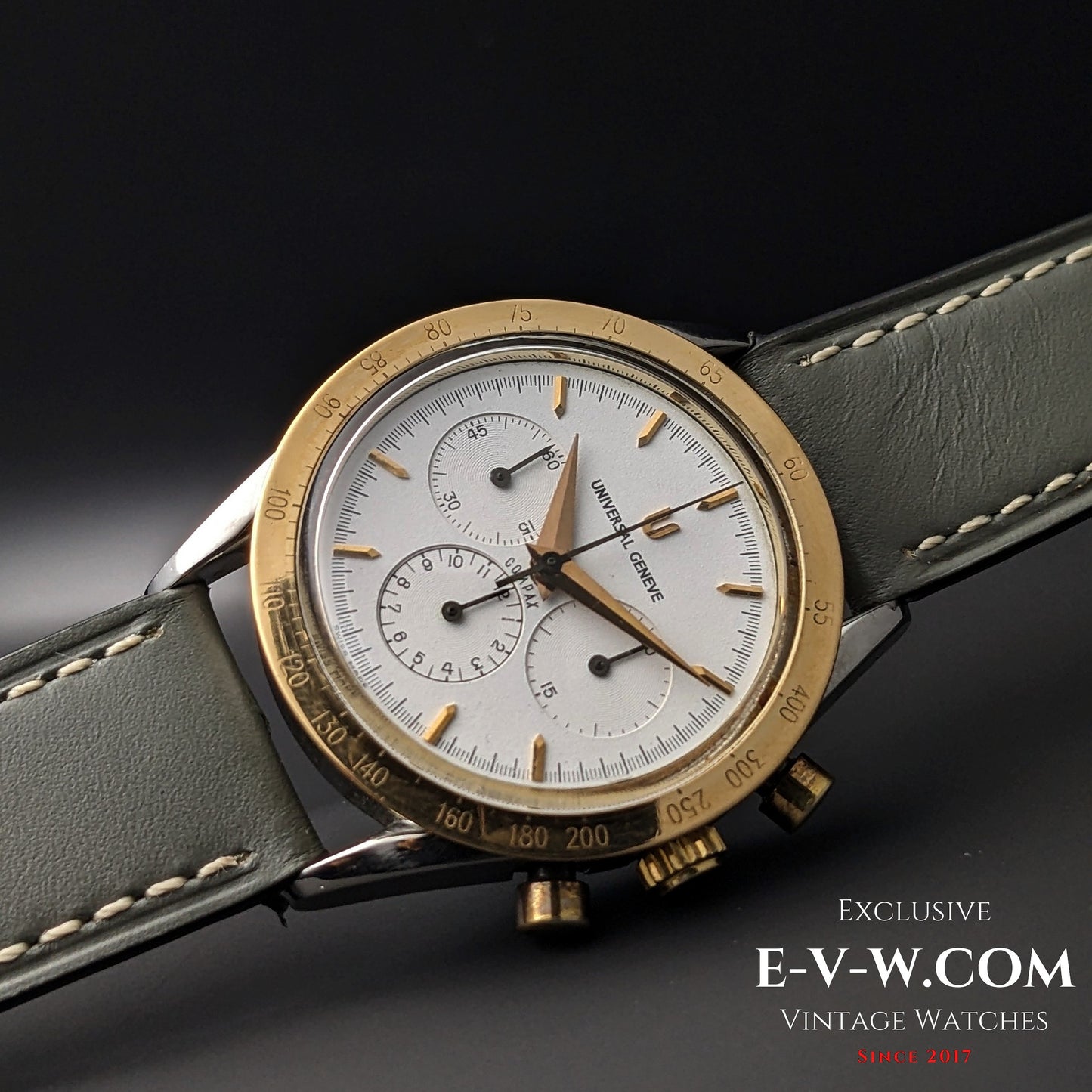 Universal Genève COMPAX Chronograph / Steel & 18Kt Gold / Ref. 384.445 / Cal. Lemania 1873